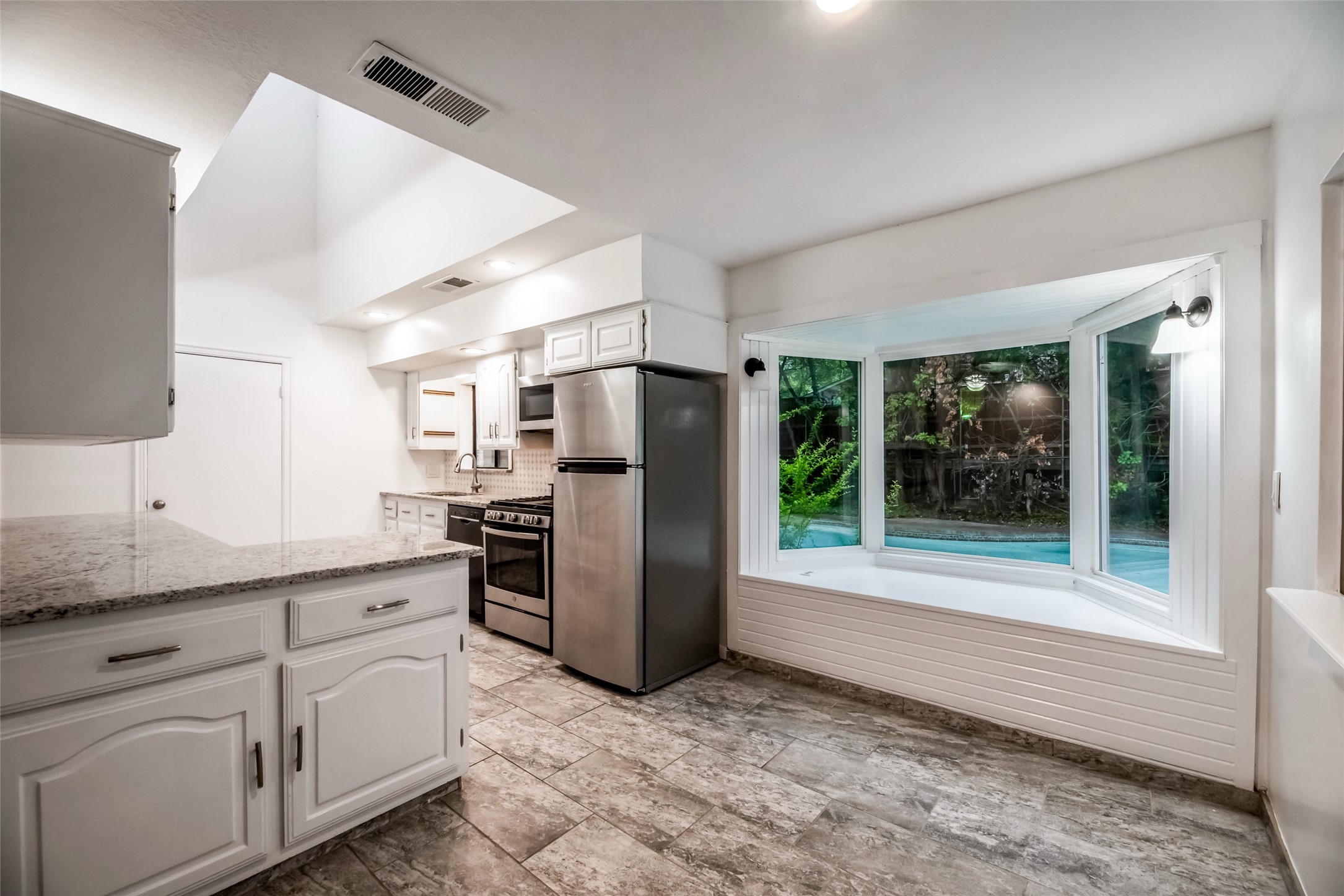 3940 Dalgreen Circle Dallas TX 75214