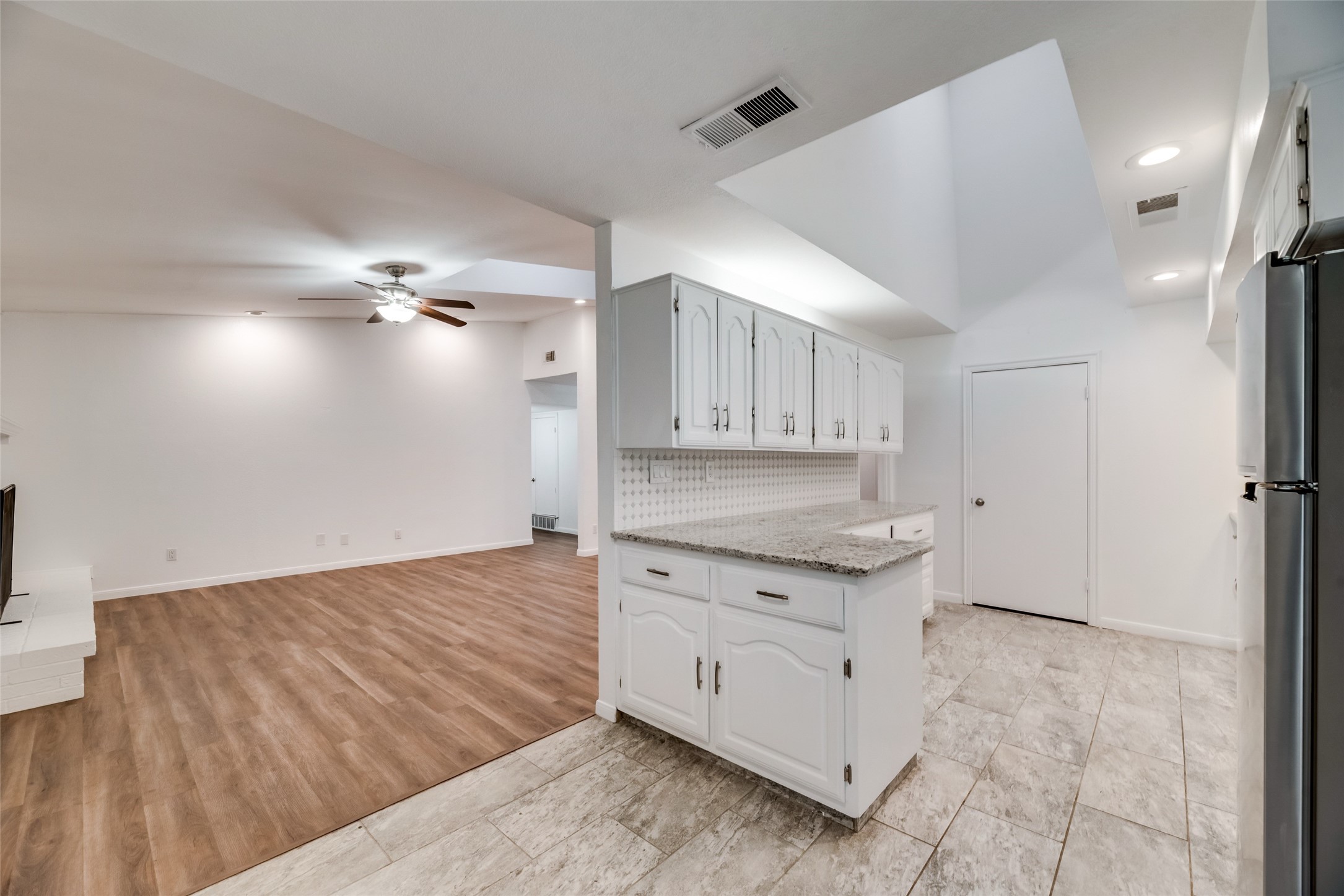 3940 Dalgreen Circle Dallas TX 75214