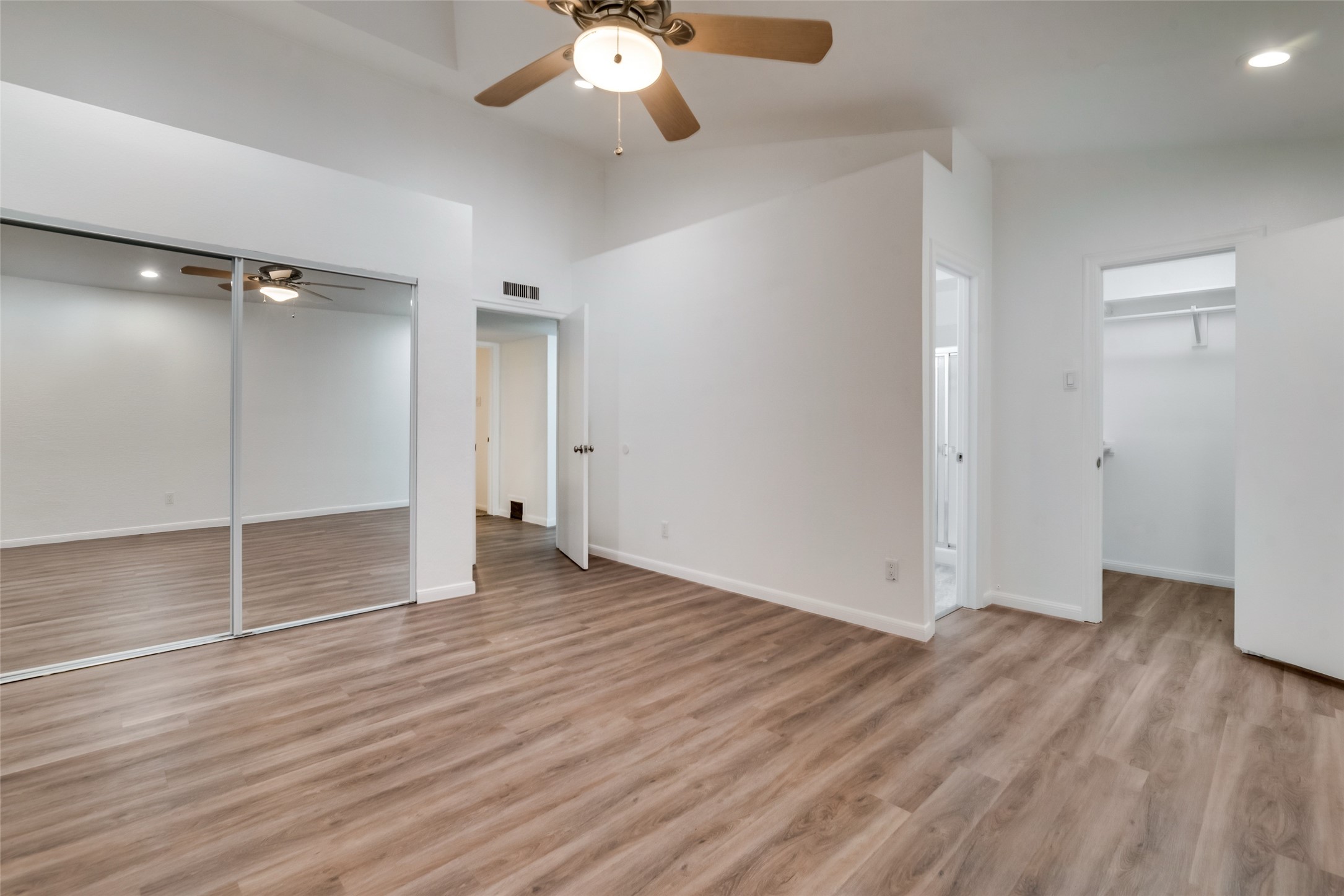 3940 Dalgreen Circle Dallas TX 75214