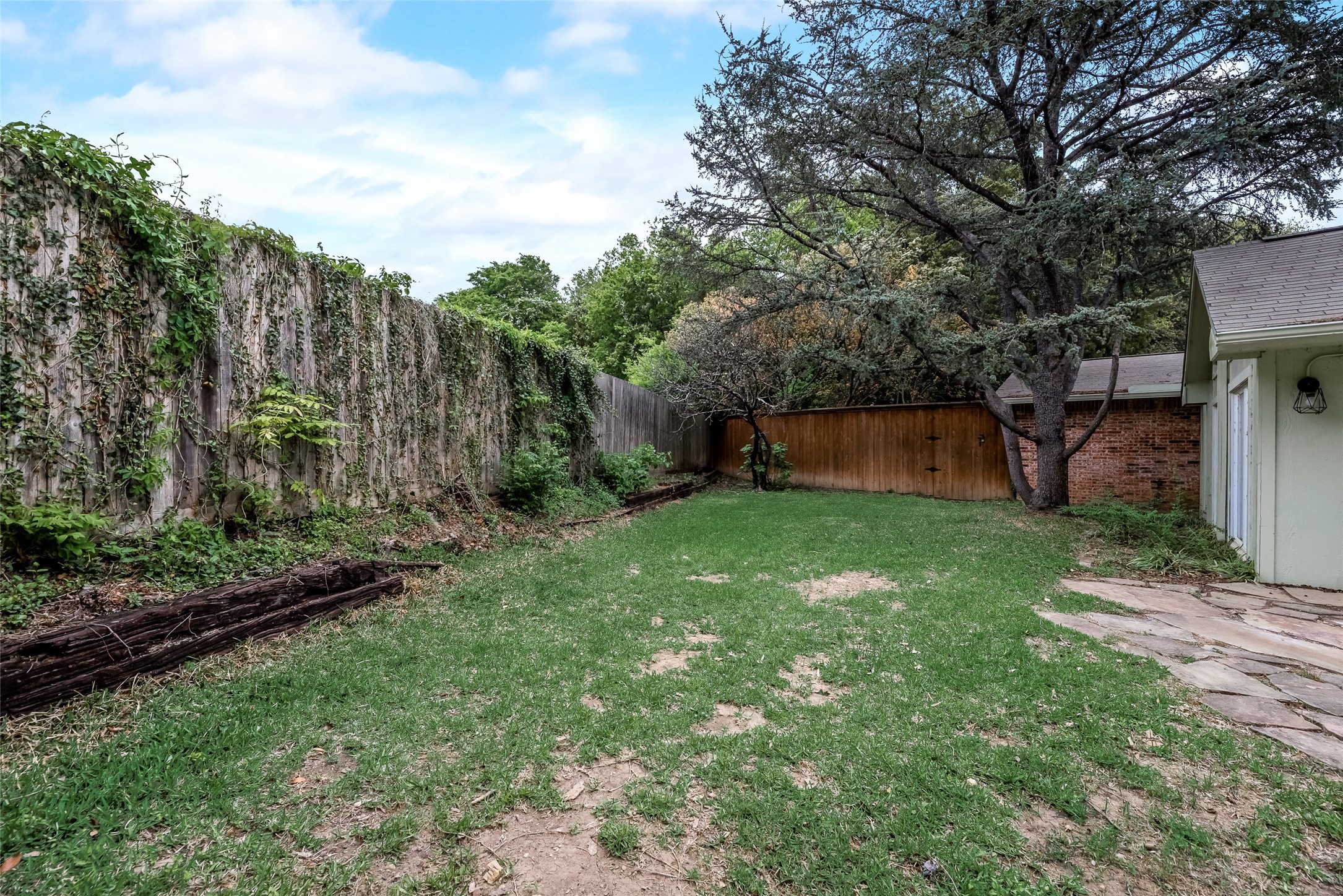 3940 Dalgreen Circle Dallas TX 75214