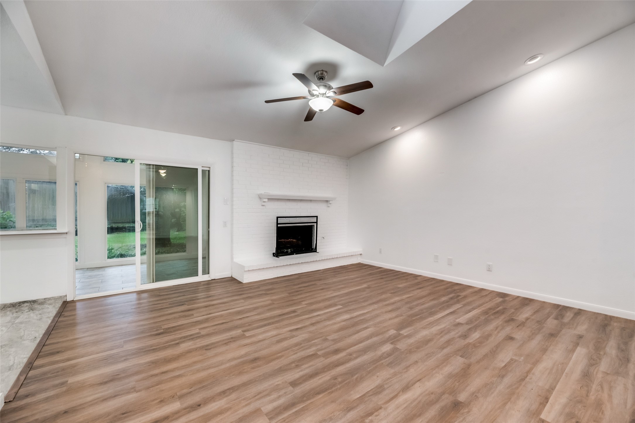 3940 Dalgreen Circle Dallas TX 75214