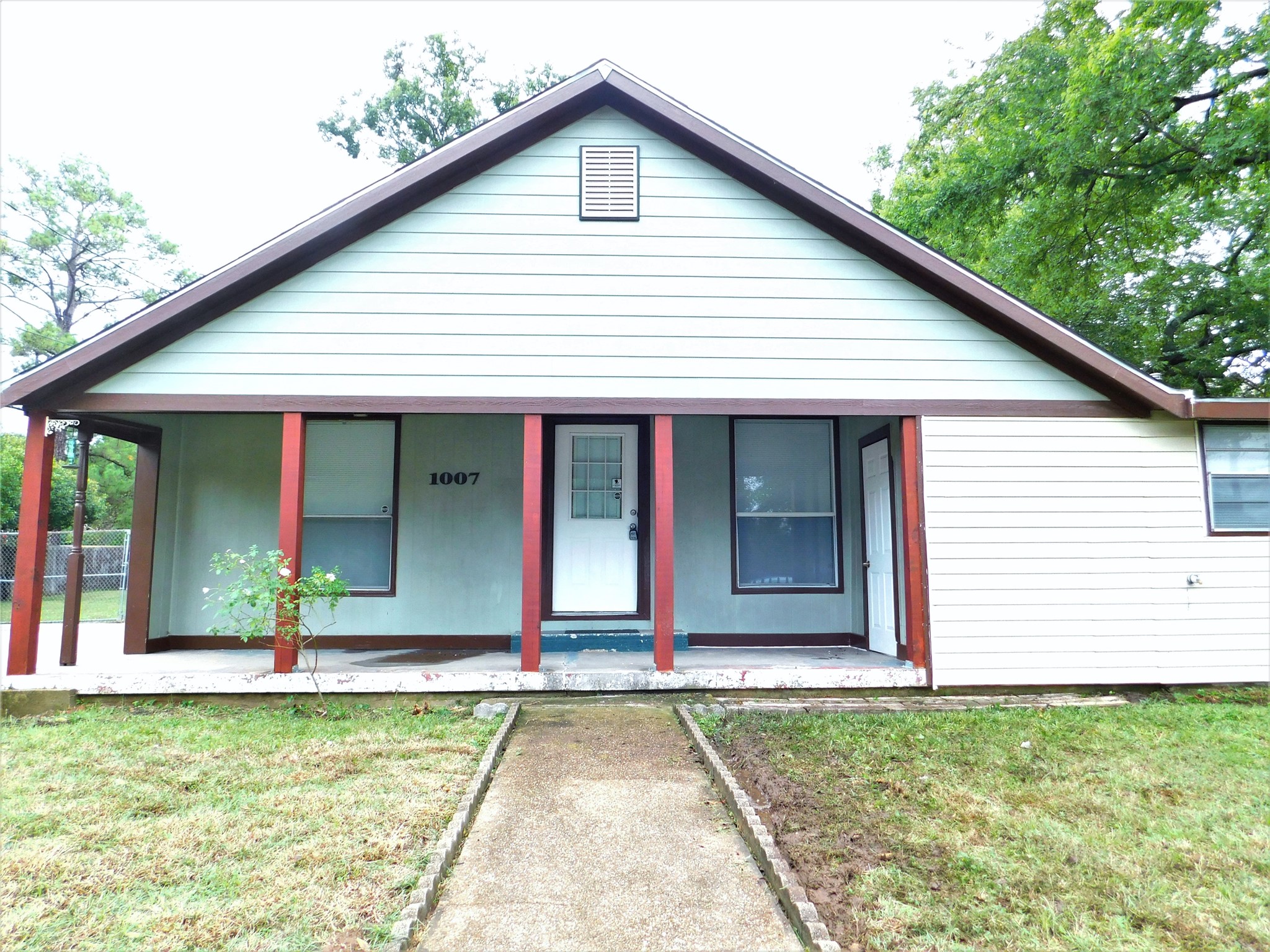 1007 W Collins Street Denton TX 76201