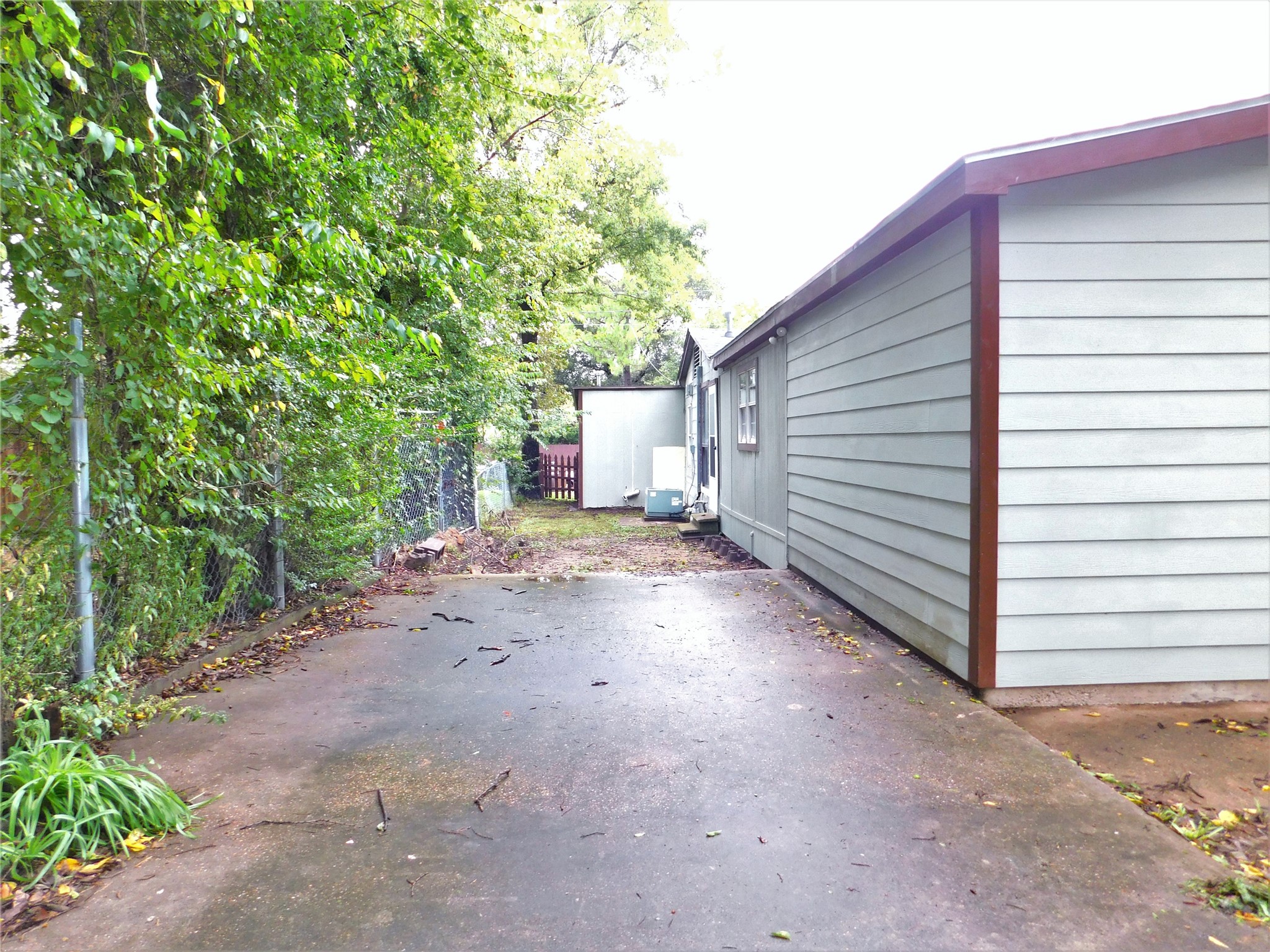 1007 W Collins Street Denton TX 76201