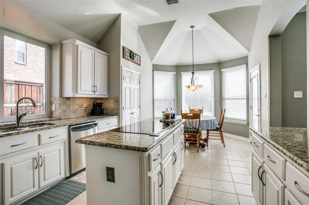 1048 Village Parkway Coppell TX 75019