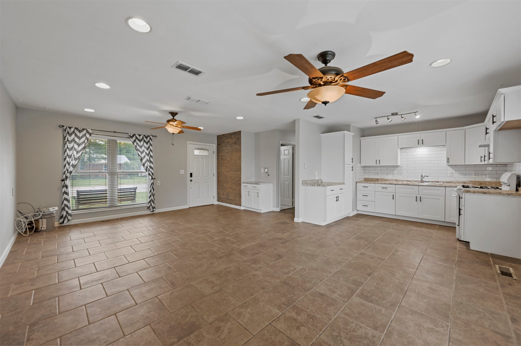 6209 Shadydell Drive Fort Worth TX 76135