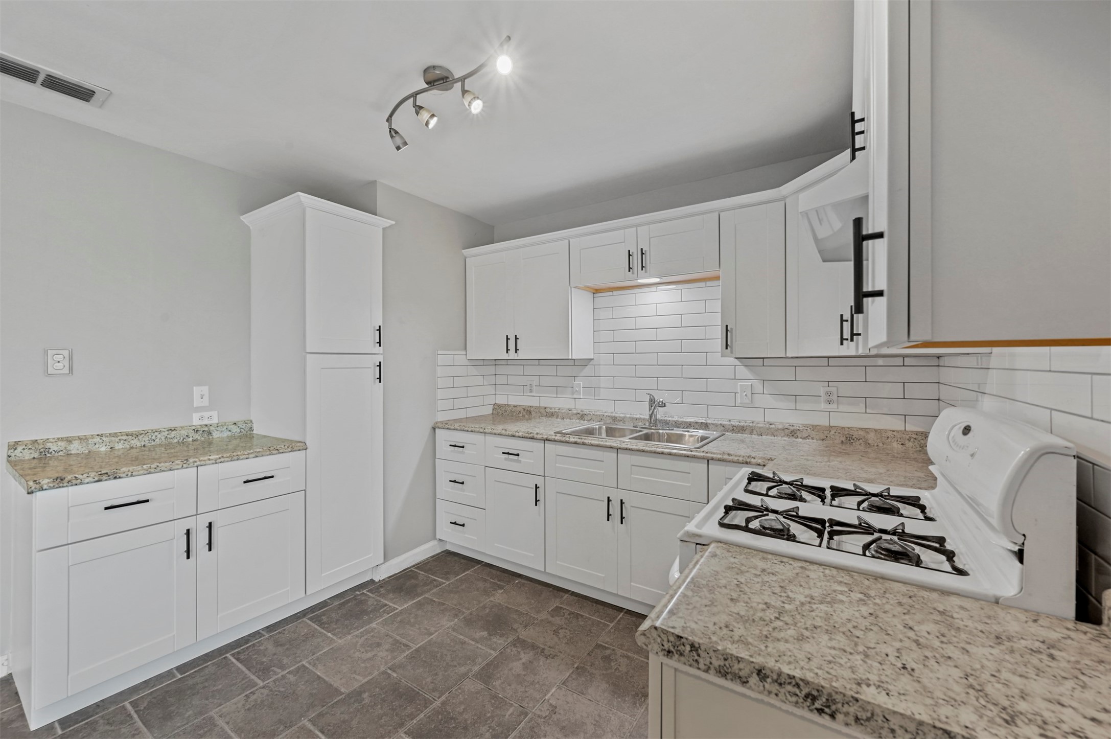 6209 Shadydell Drive Fort Worth TX 76135