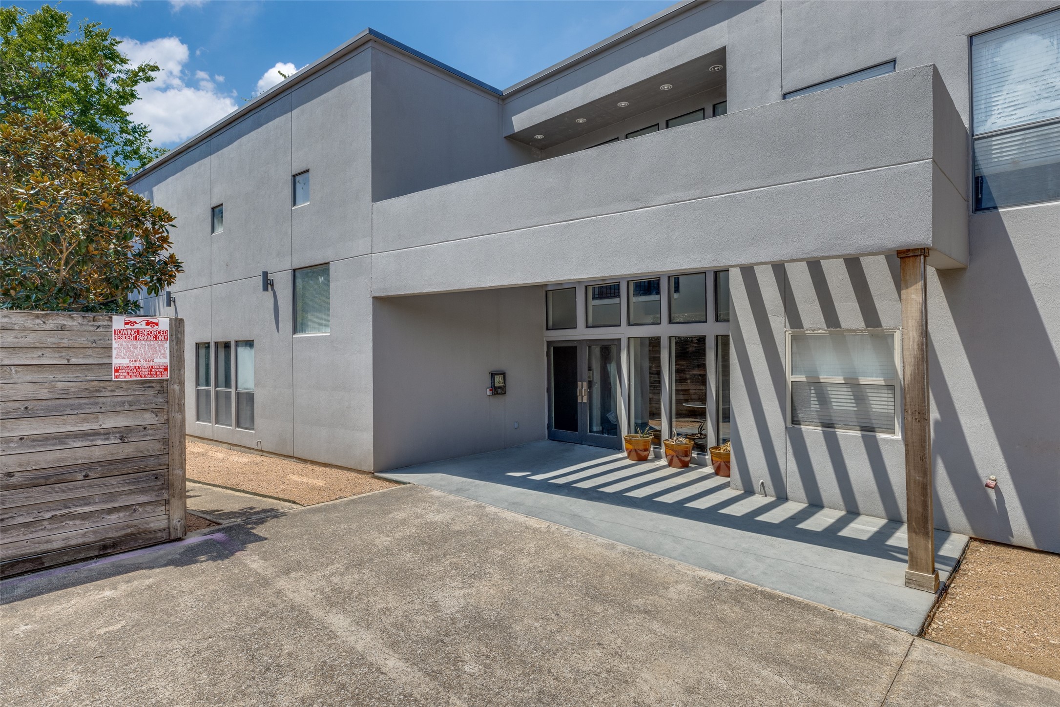 5111 Manett Street Dallas TX 75206