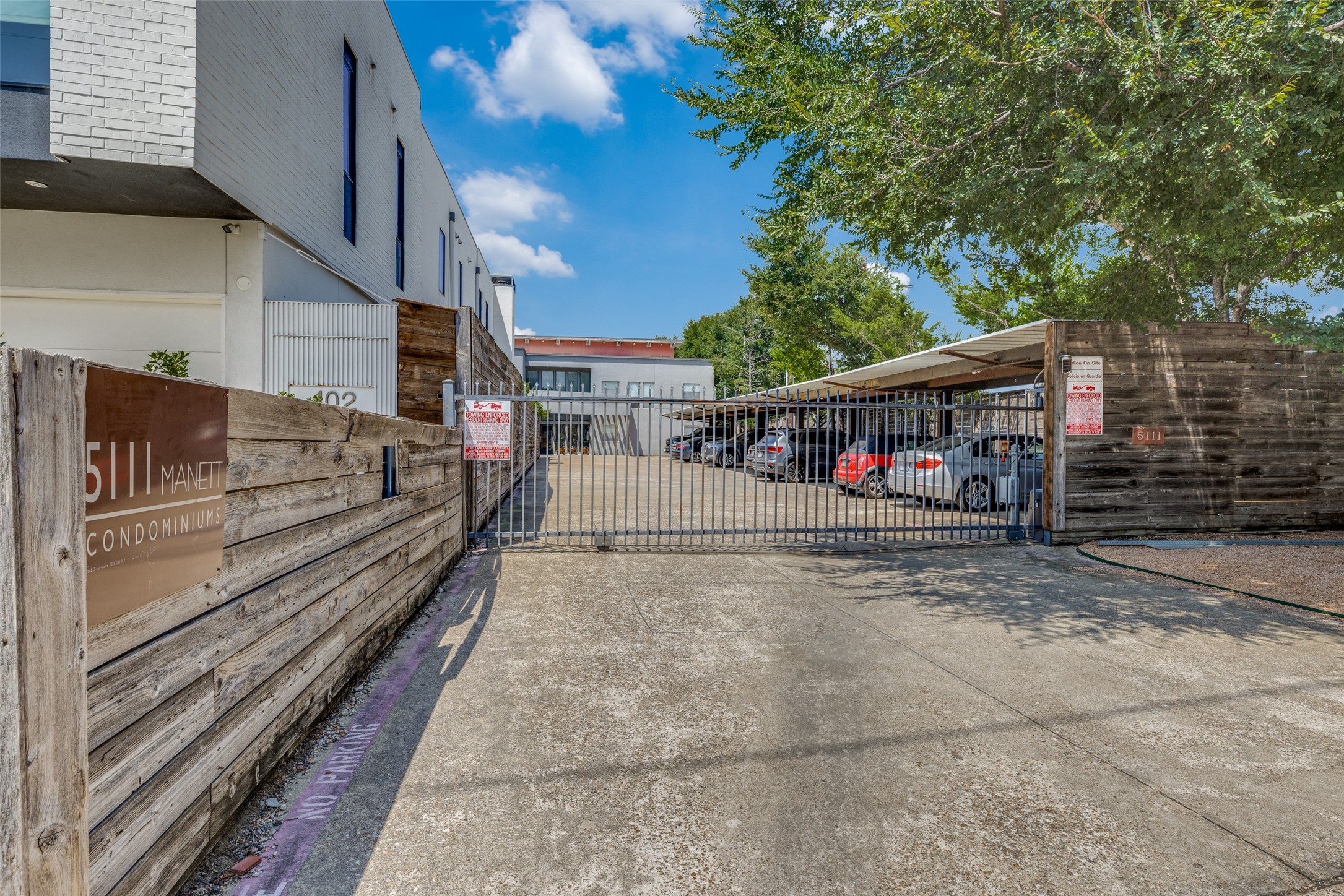 5111 Manett Street Dallas TX 75206