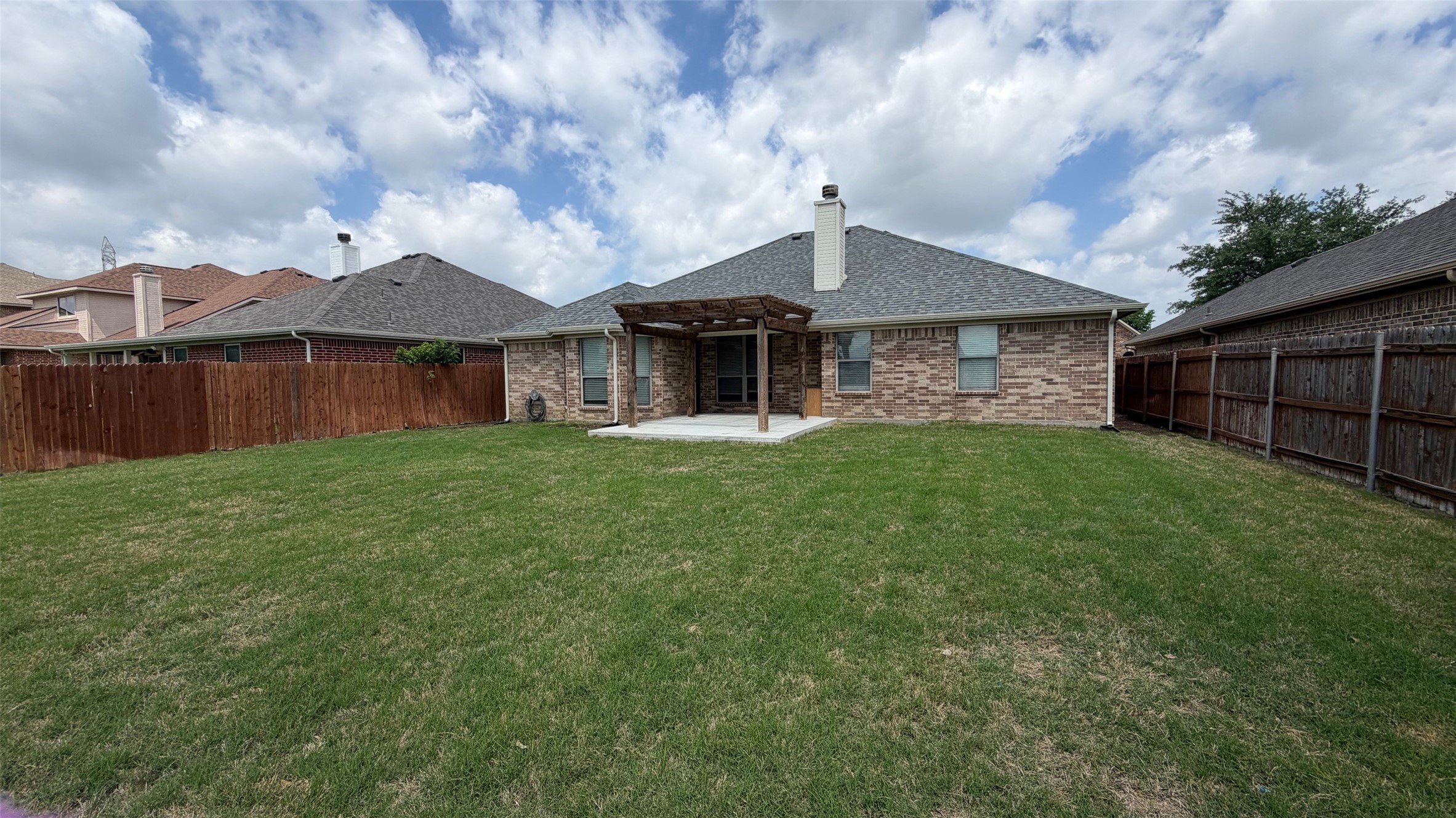 1510 White Willow Lane Arlington TX 76002