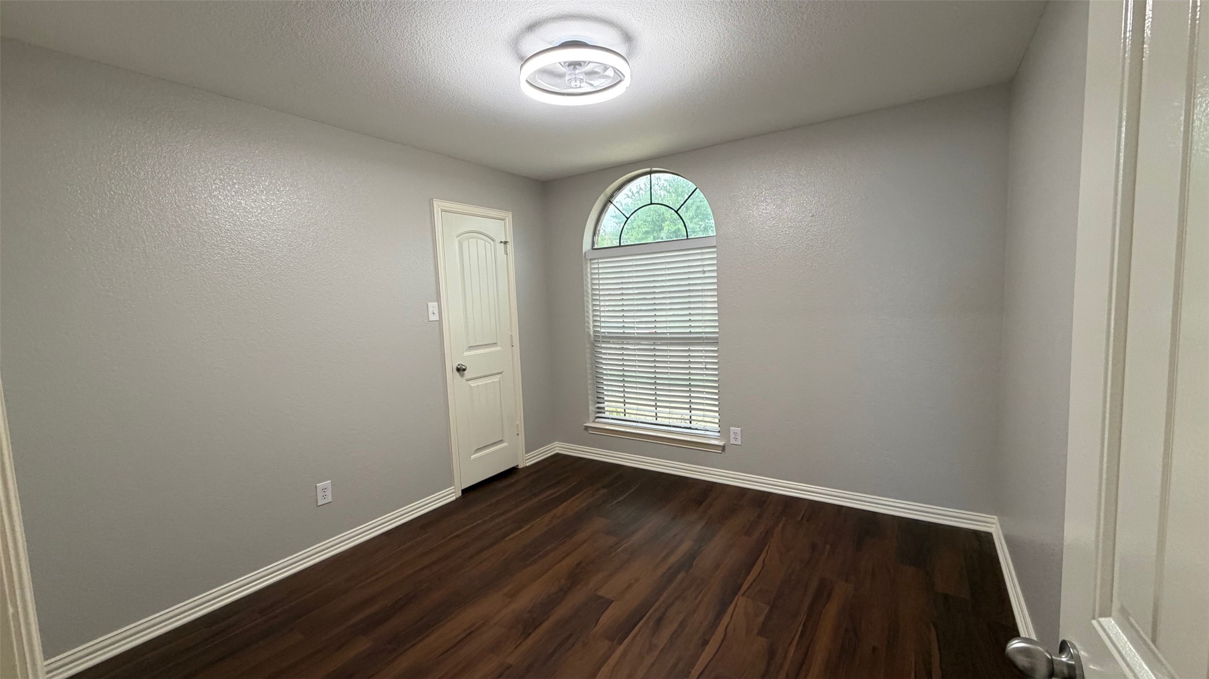1510 White Willow Lane Arlington TX 76002