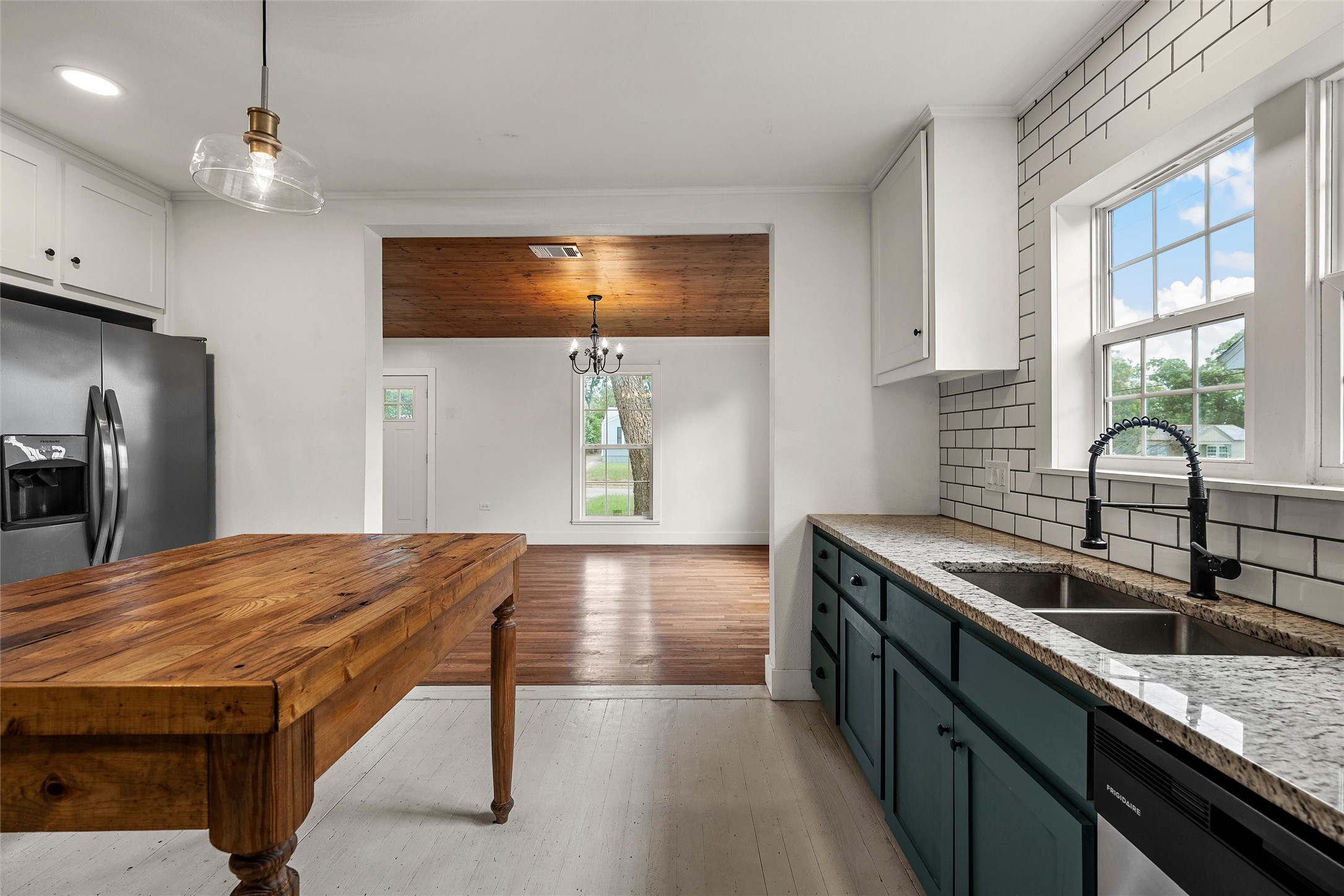 2704 Herring Avenue Waco TX 76708