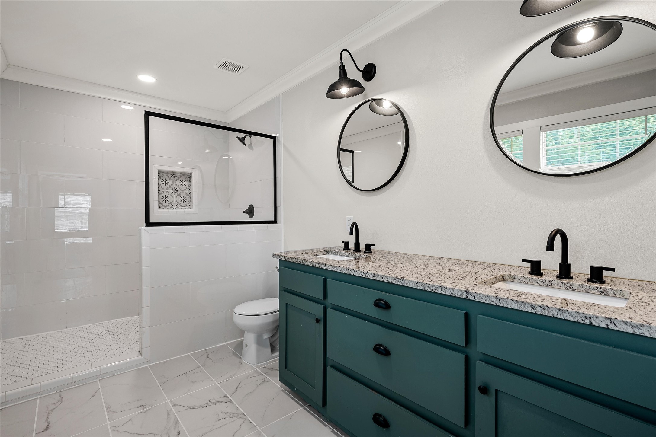 2704 Herring Avenue Waco TX 76708