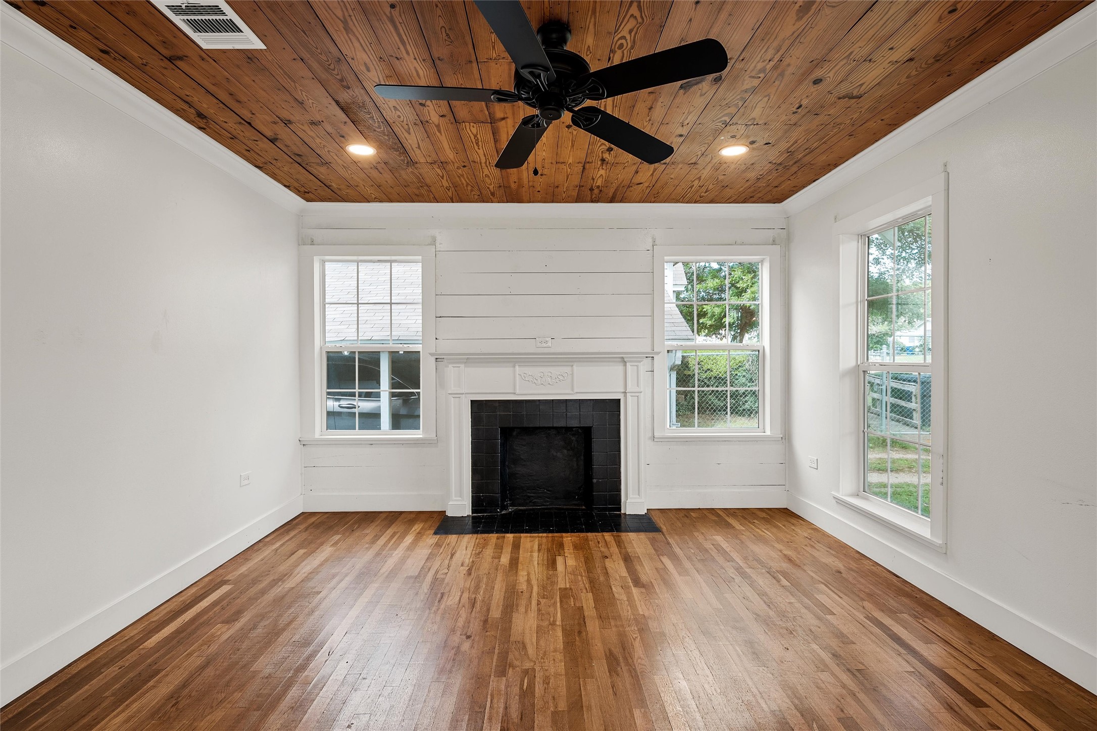 2704 Herring Avenue Waco TX 76708