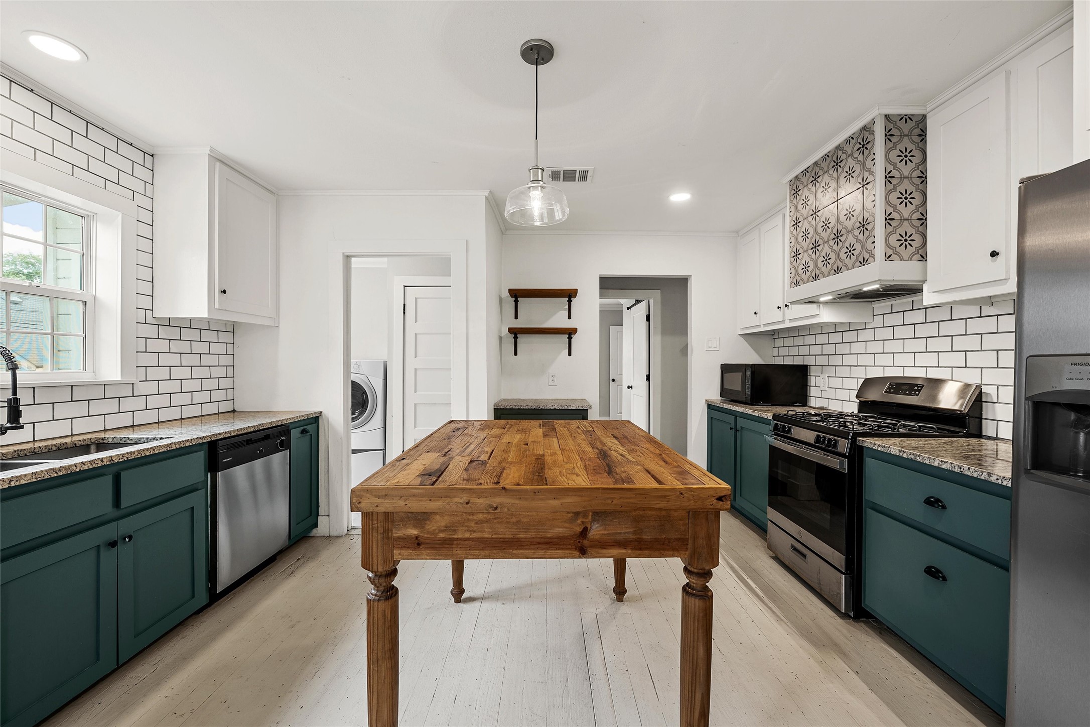 2704 Herring Avenue Waco TX 76708