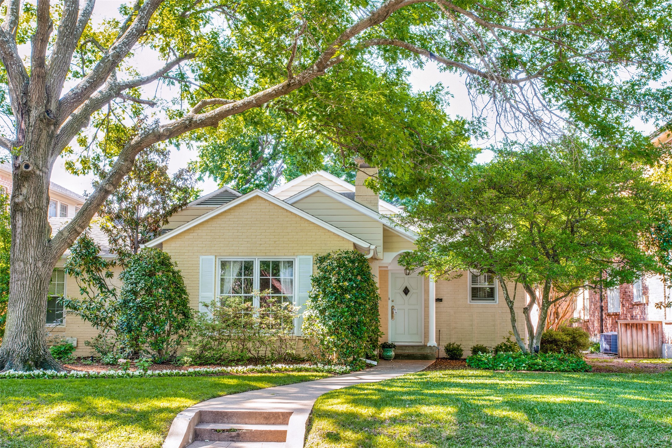 4209 Greenbrier Drive University Park TX 75225