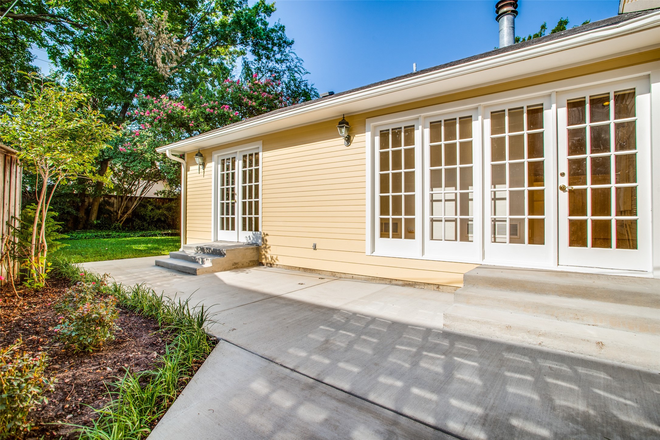 4209 Greenbrier Drive University Park TX 75225
