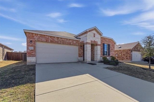1520 Waggoner Drive Aubrey TX 76227