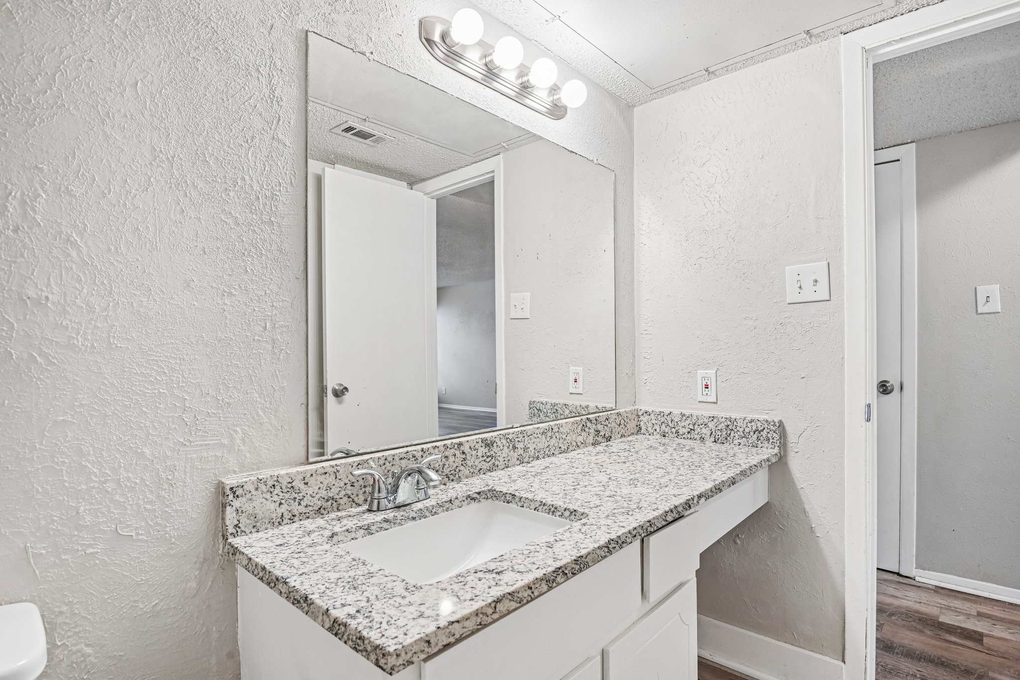 5534 Boca Raton Boulevard Fort Worth TX 76112