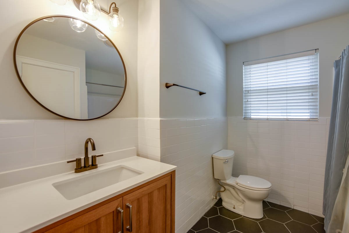 2140 Springhill Drive Dallas TX 75228