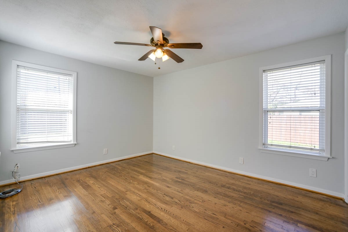 2140 Springhill Drive Dallas TX 75228