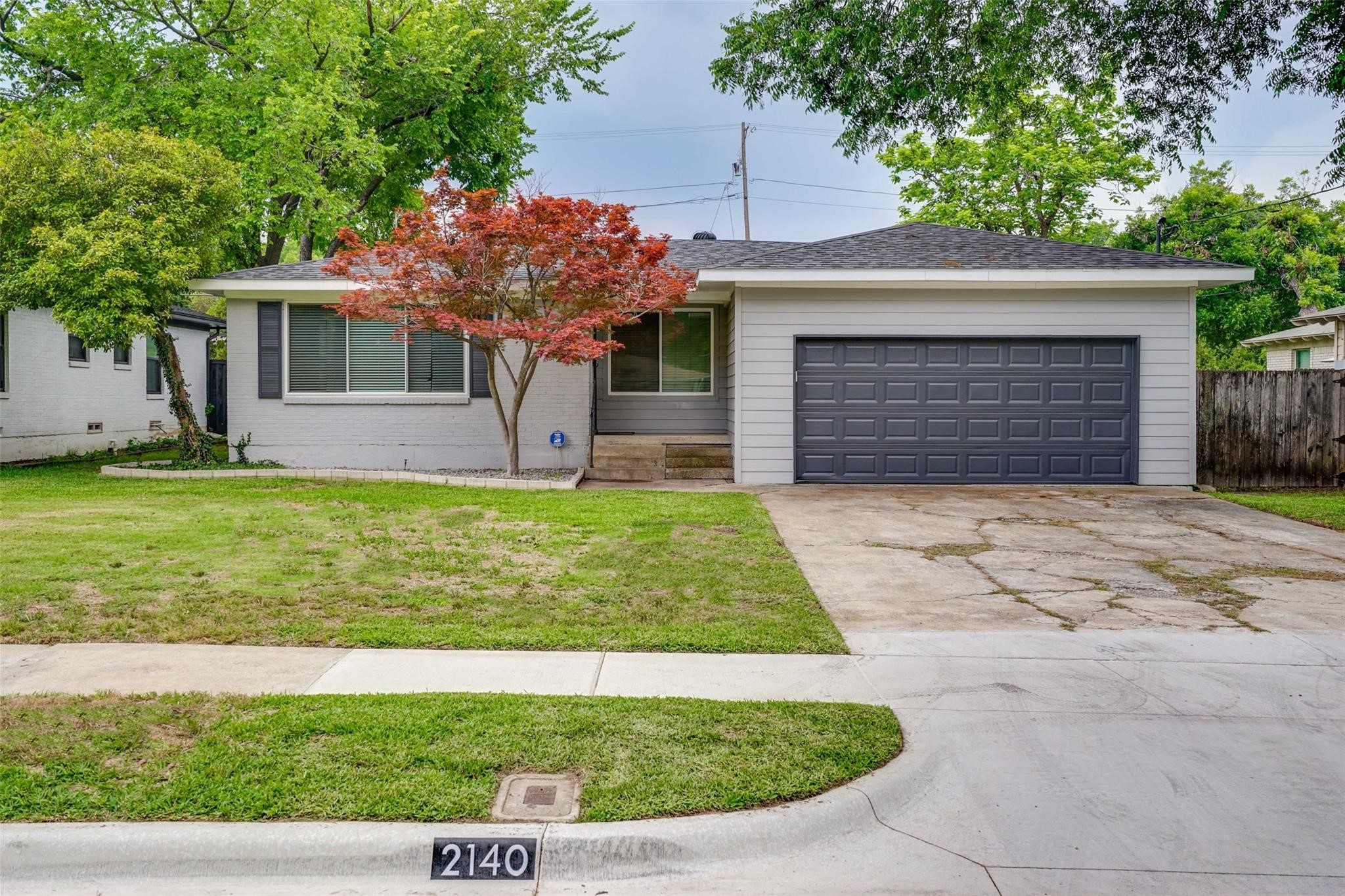 2140 Springhill Drive Dallas TX 75228