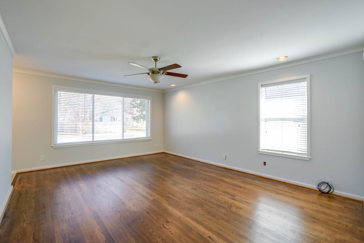 2140 Springhill Drive Dallas TX 75228