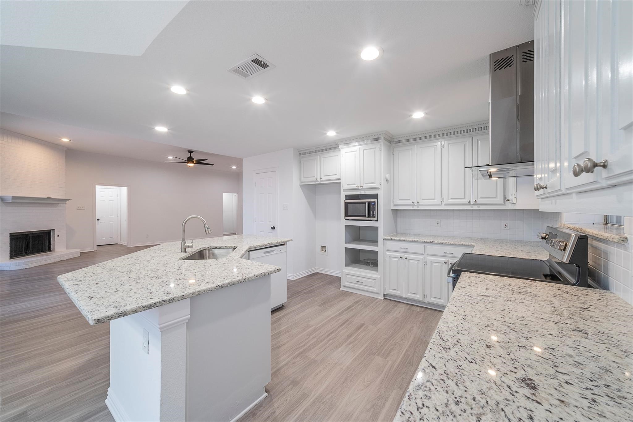 3608 Marianne Circle Denton TX 76209