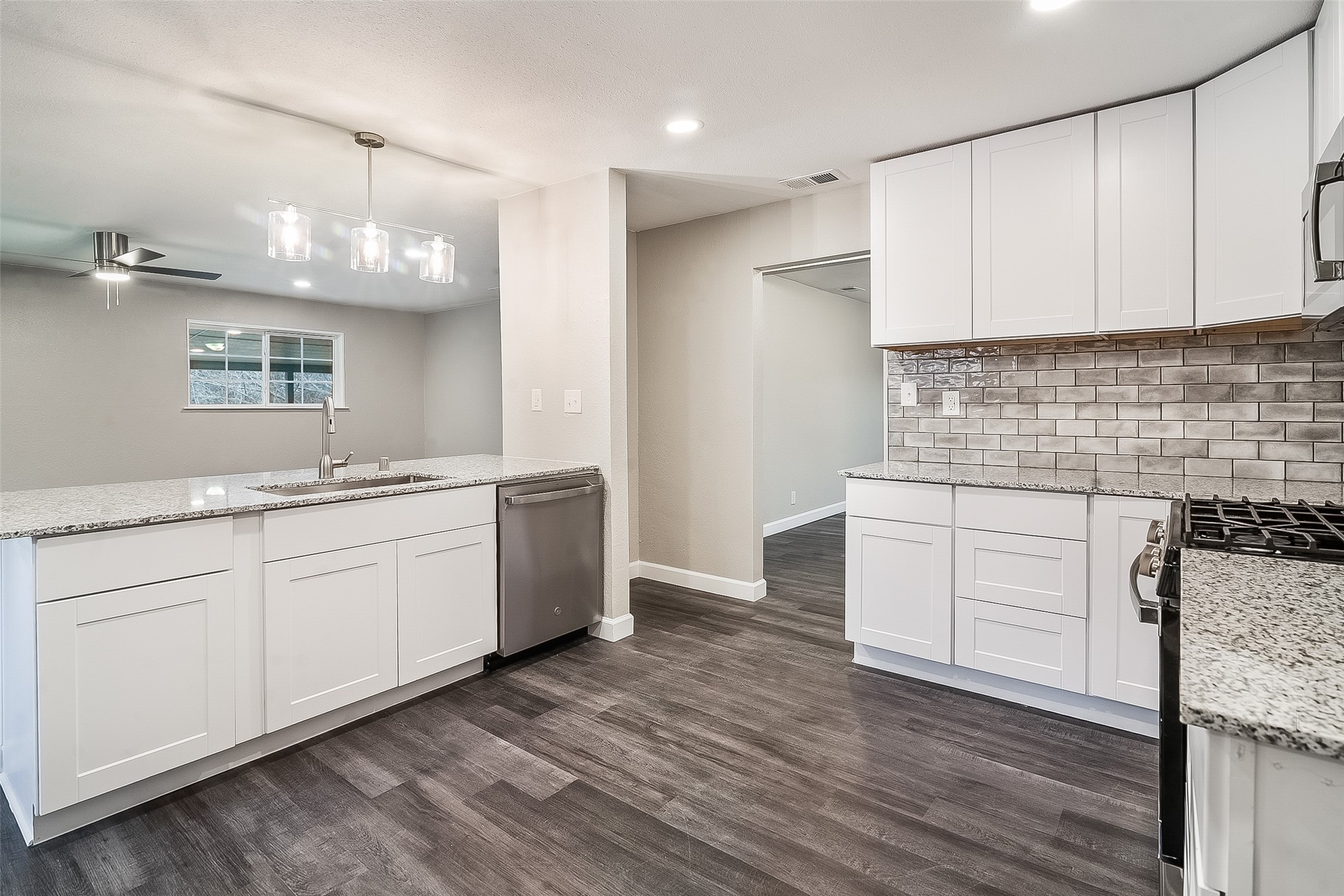 813 S Valentine Drive Sherman TX 75090