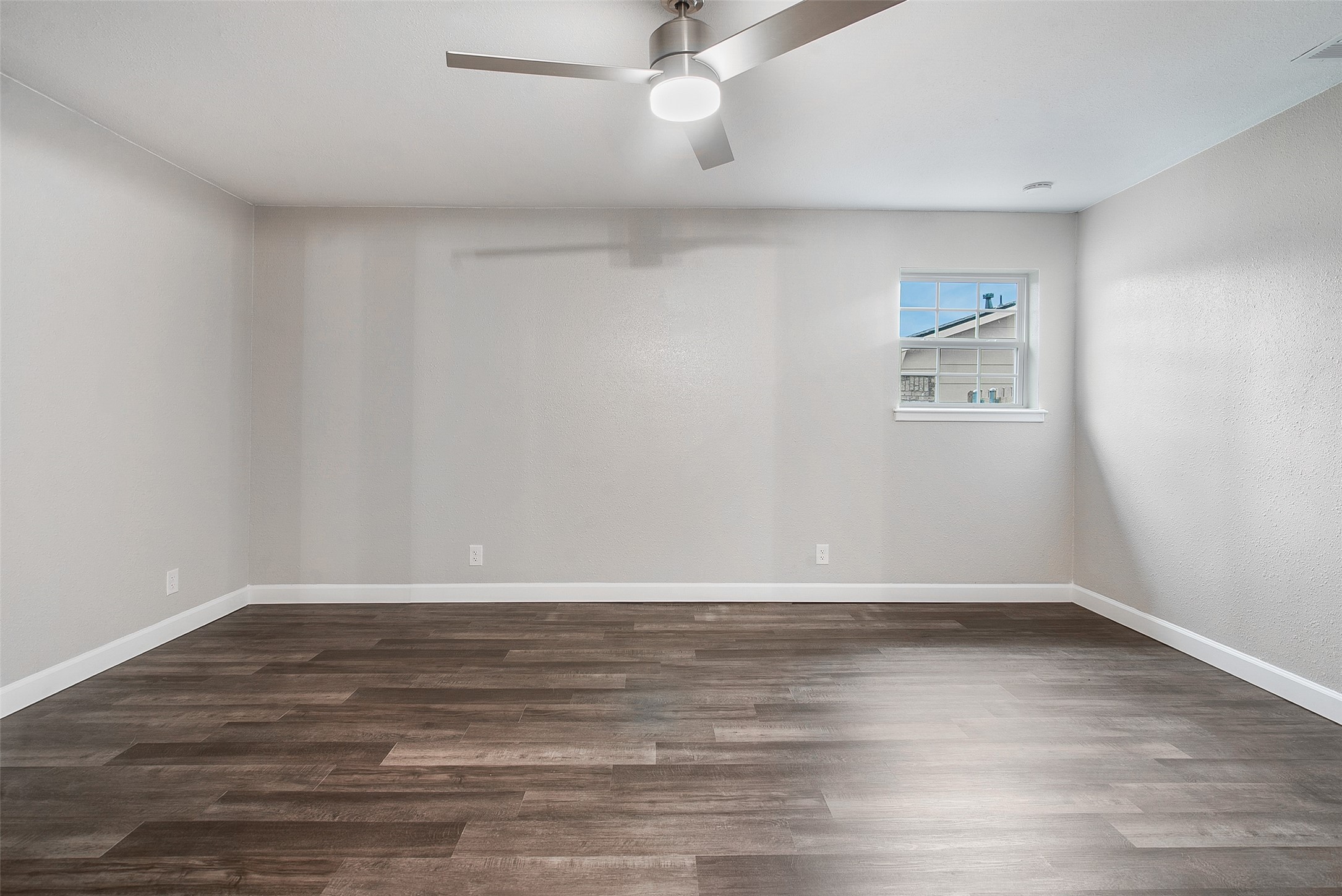 813 S Valentine Drive Sherman TX 75090