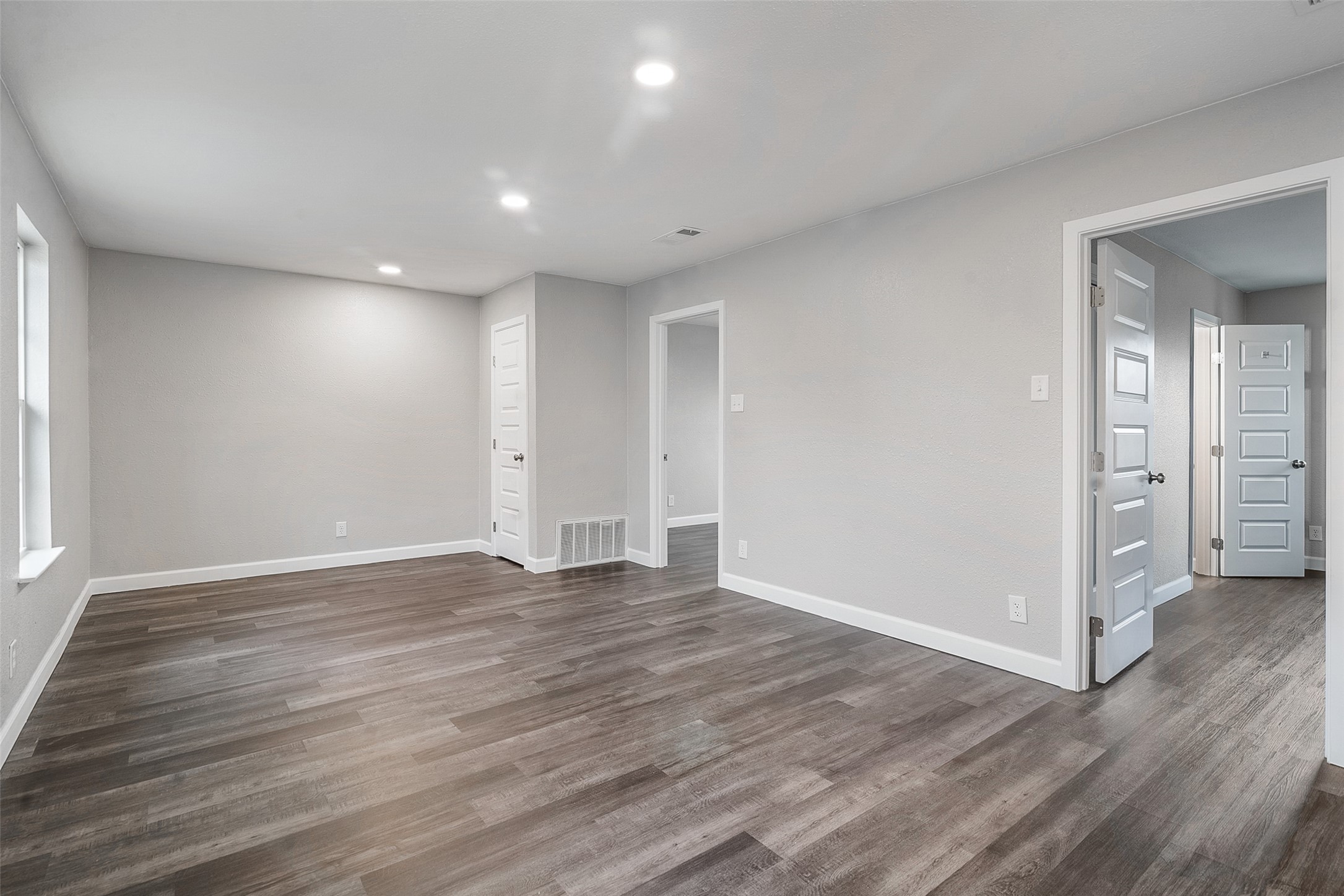 813 S Valentine Drive Sherman TX 75090