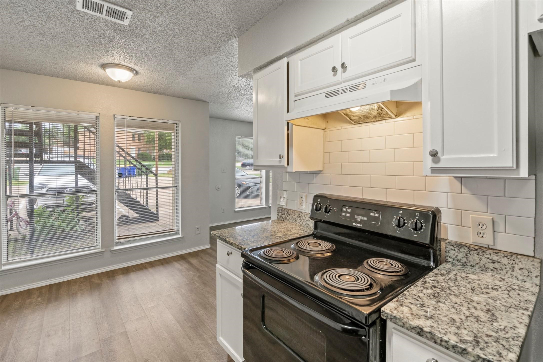 143 Allencrest Drive White Settlement TX 76108
