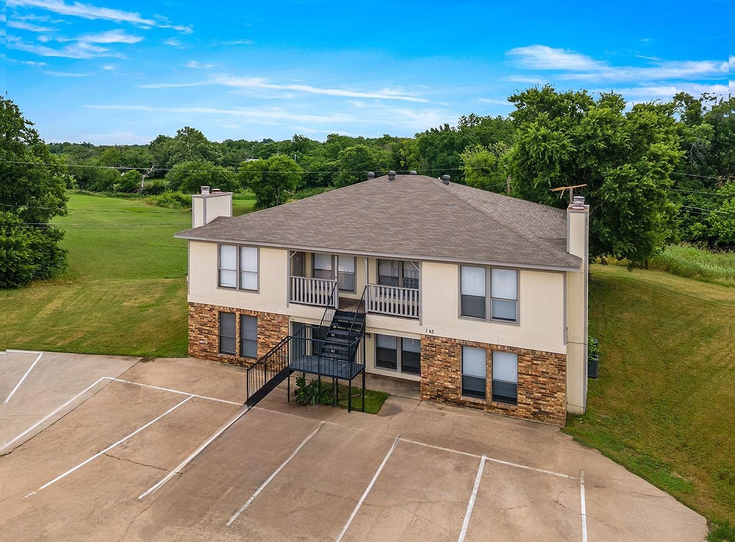 143 Allencrest Drive White Settlement TX 76108