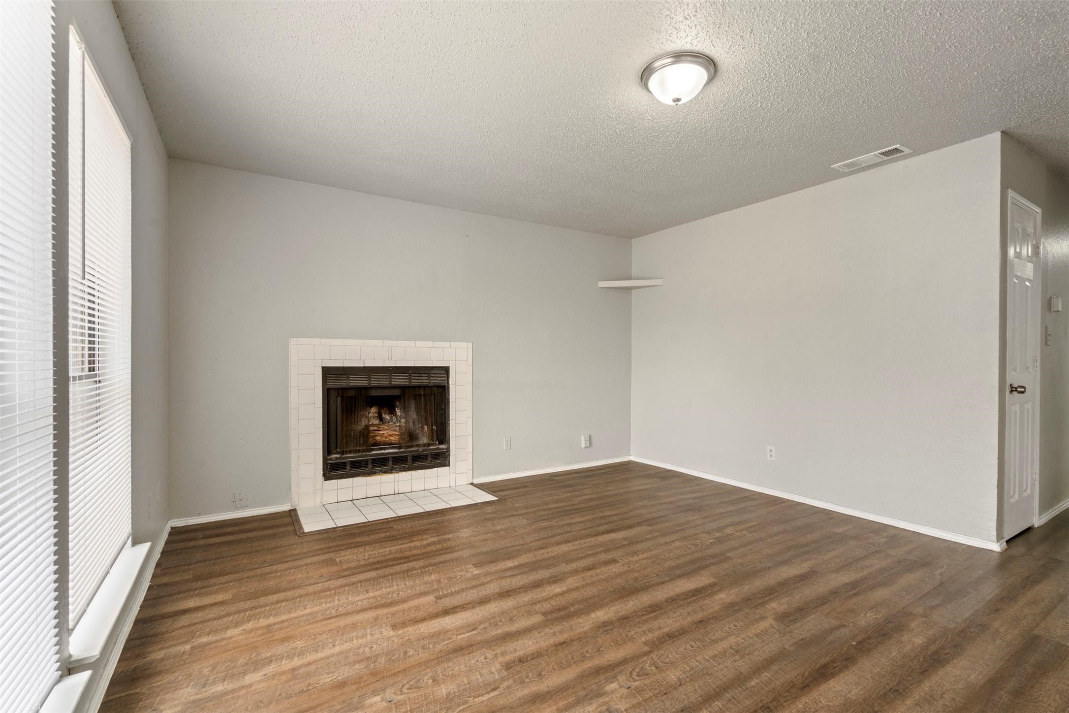 143 Allencrest Drive White Settlement TX 76108