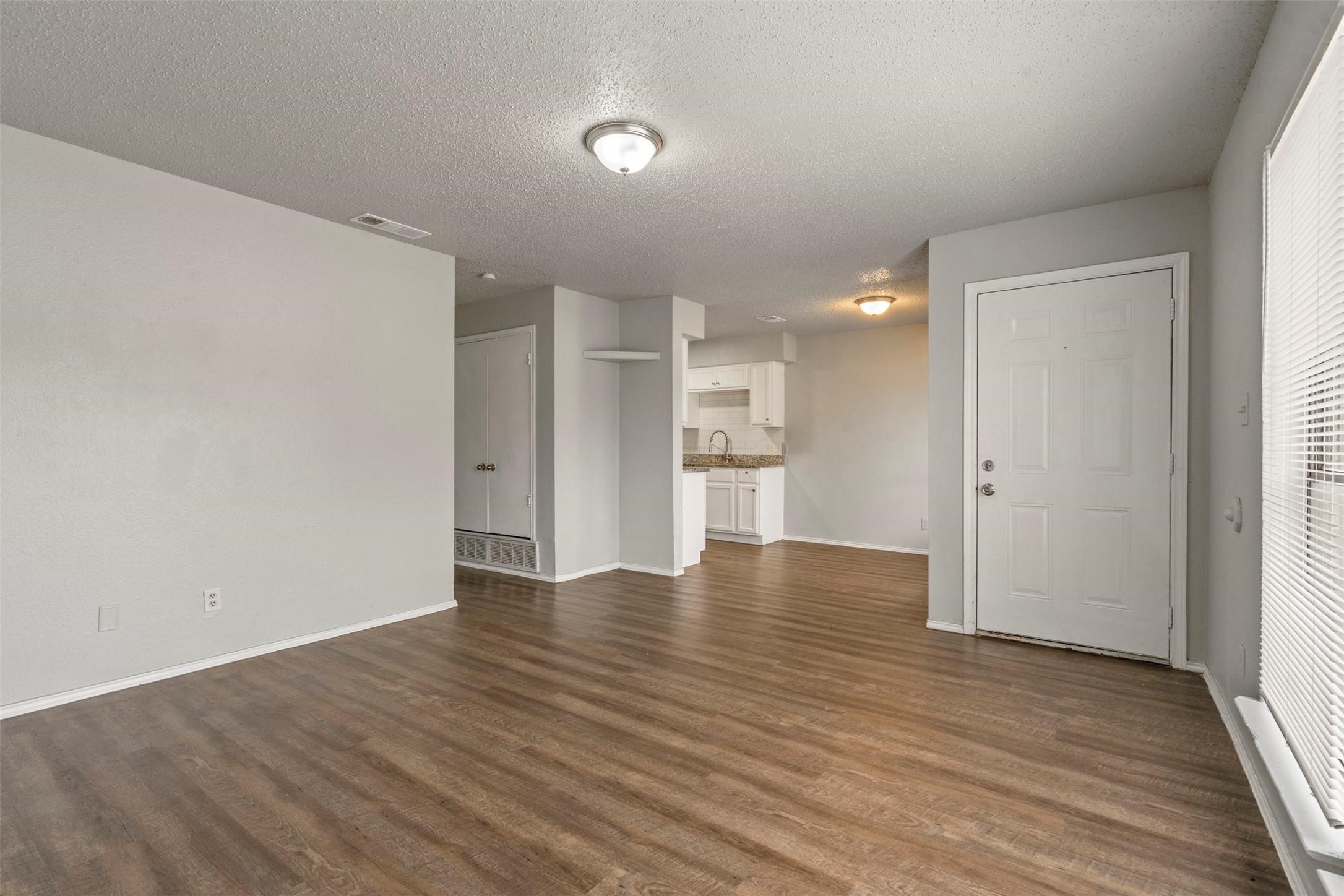 143 Allencrest Drive White Settlement TX 76108