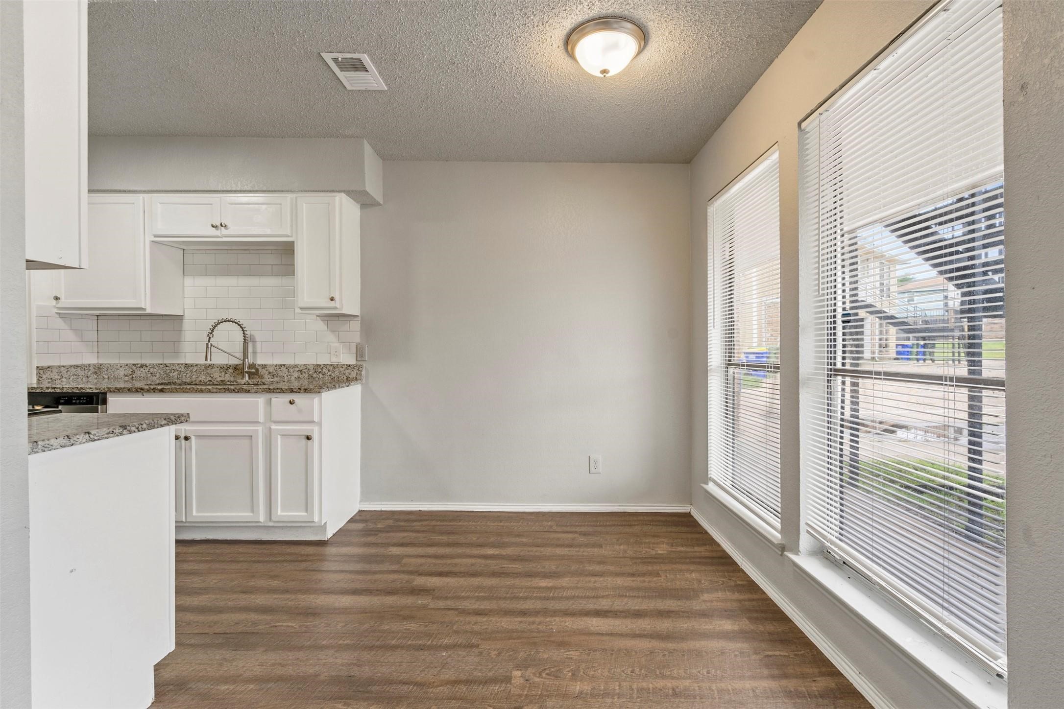 143 Allencrest Drive White Settlement TX 76108