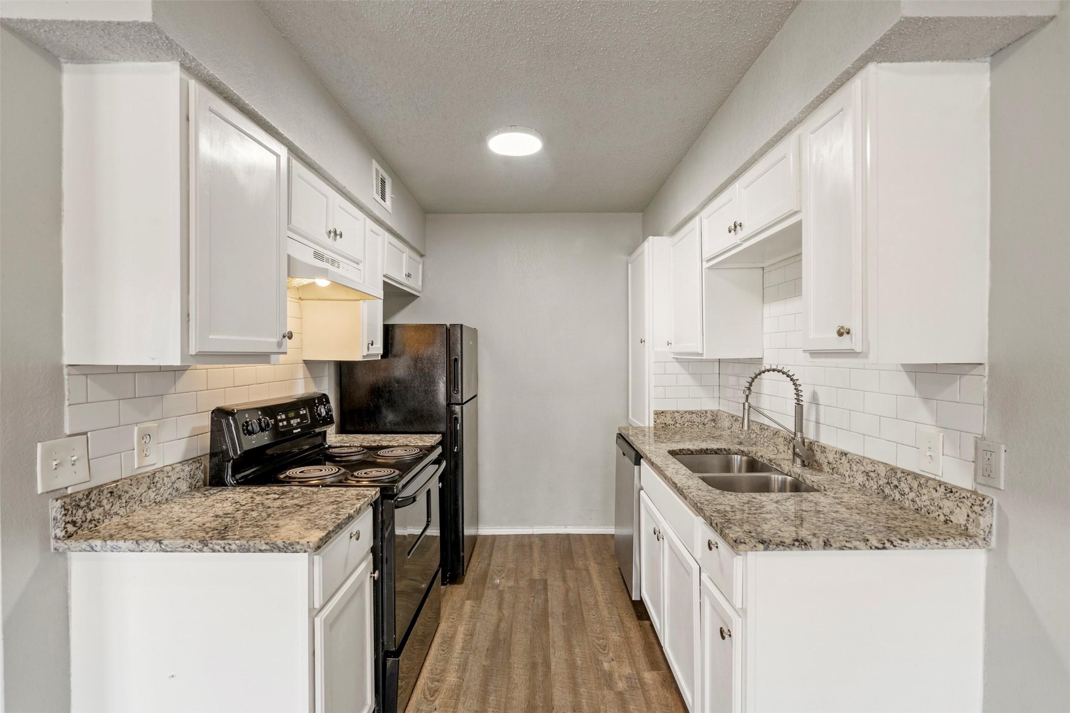 143 Allencrest Drive White Settlement TX 76108