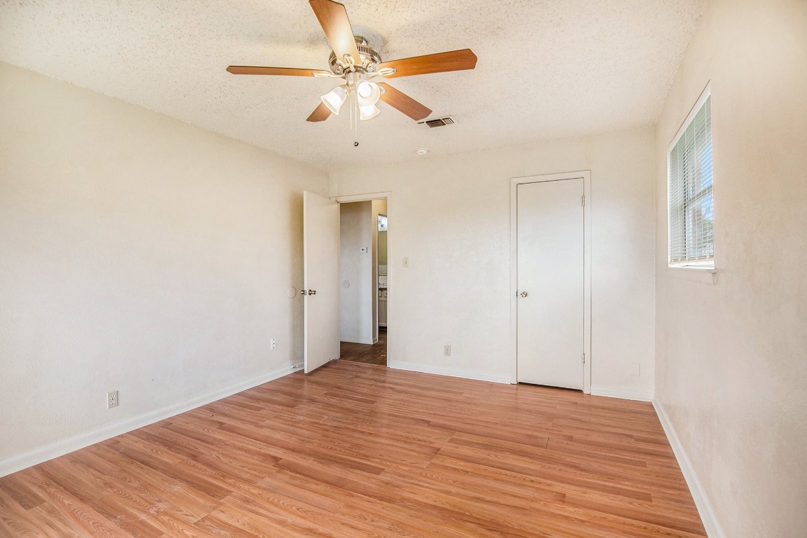 709 Pleasant Manor Burleson TX 76028