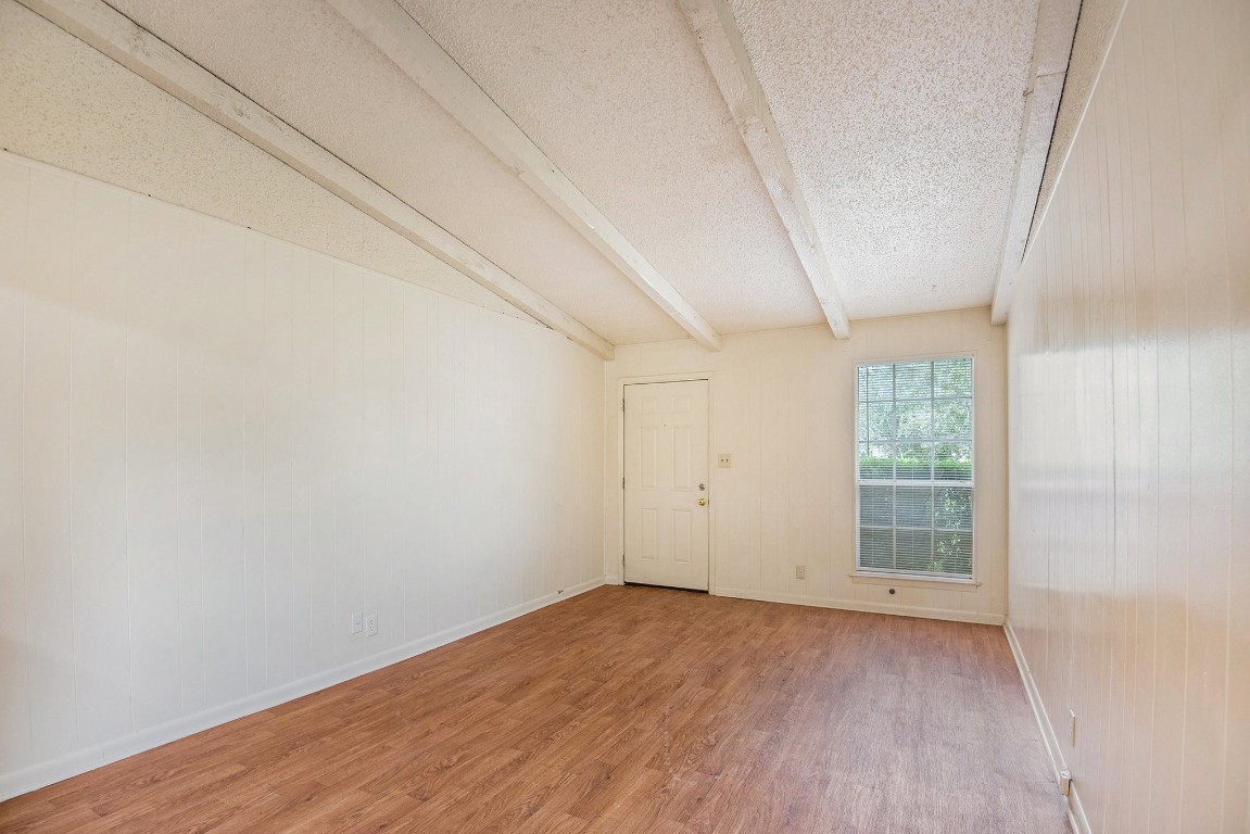 709 Pleasant Manor Burleson TX 76028