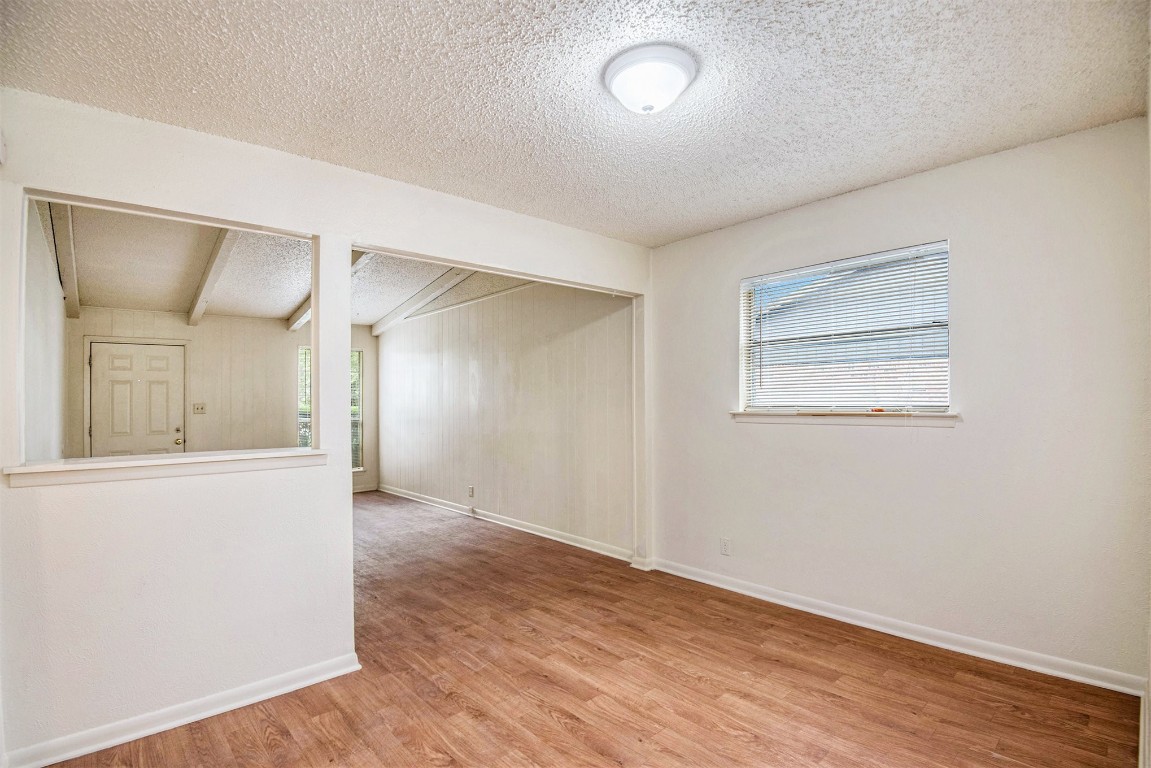 709 Pleasant Manor Burleson TX 76028