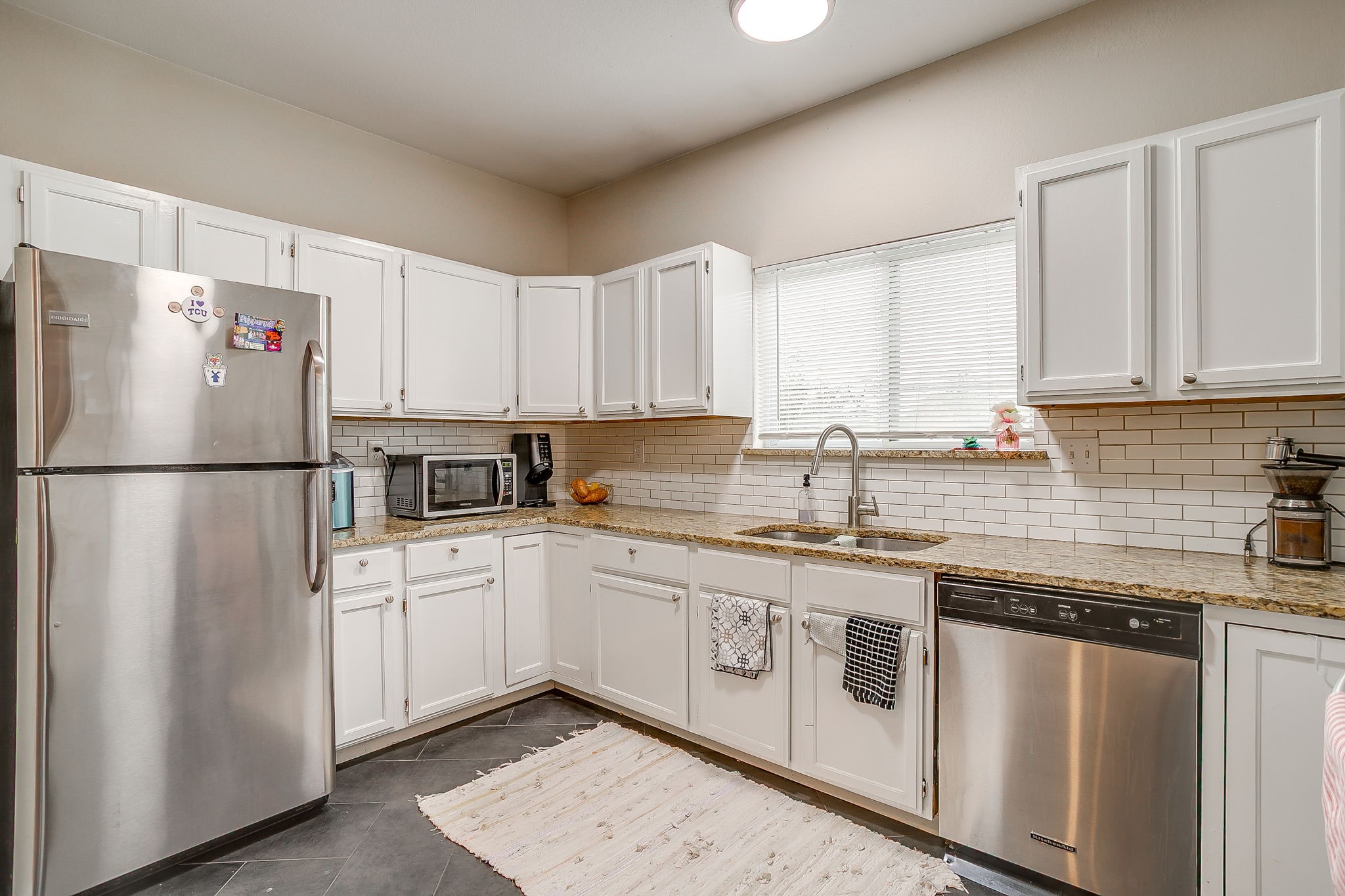2700 Mccart Avenue Fort Worth TX 76110
