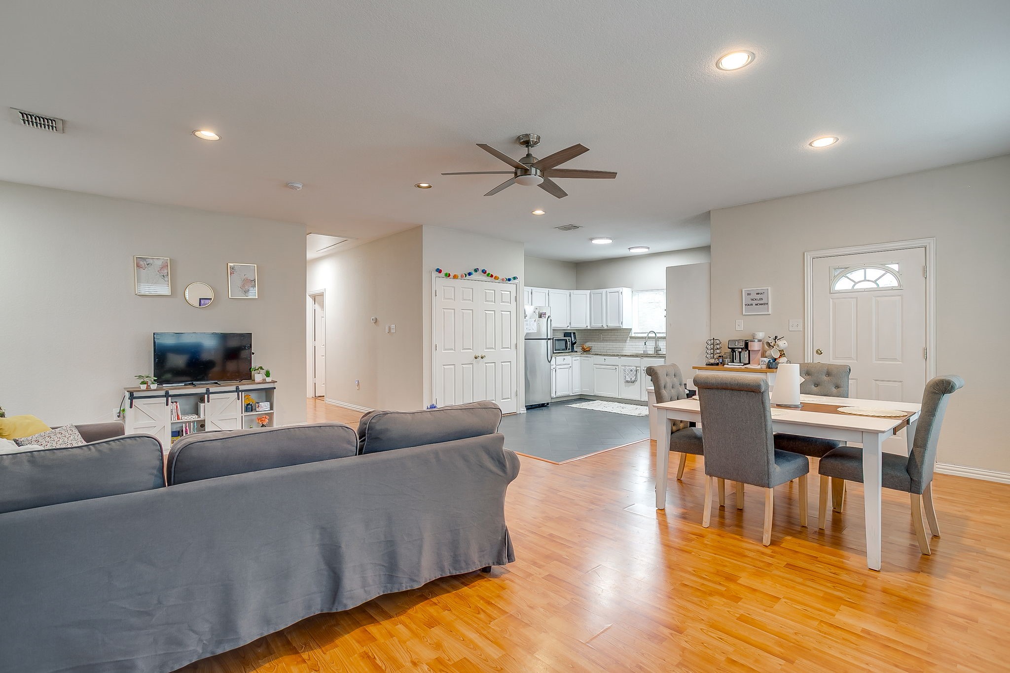 2700 Mccart Avenue Fort Worth TX 76110