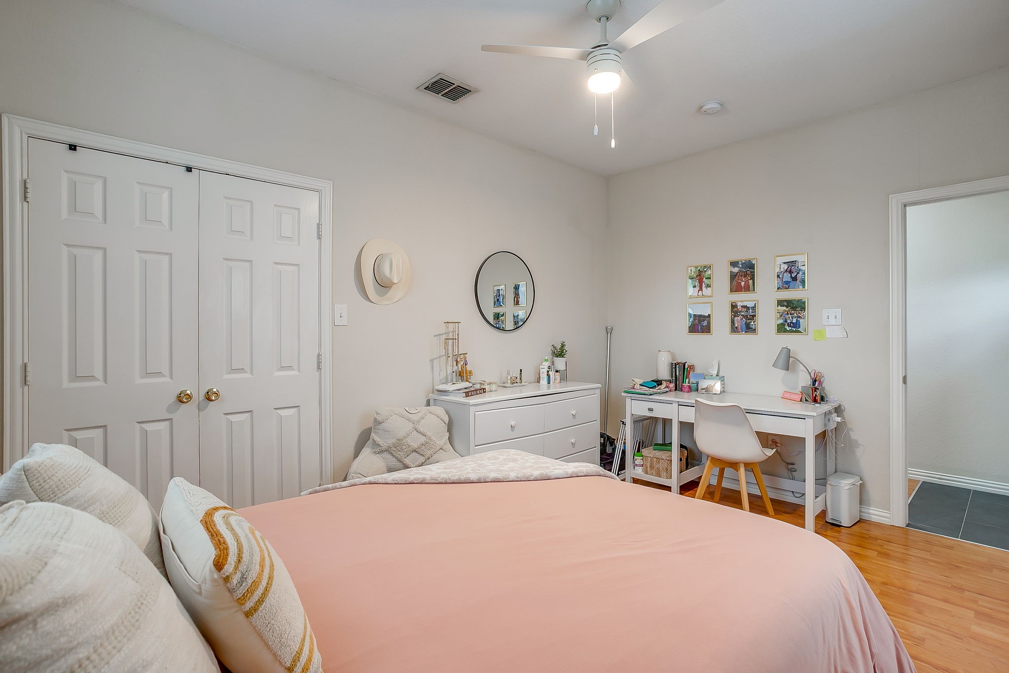2700 Mccart Avenue Fort Worth TX 76110