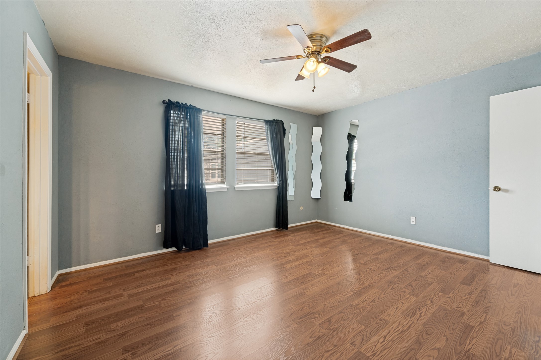 6005 Danbury Lane Dallas TX 75206