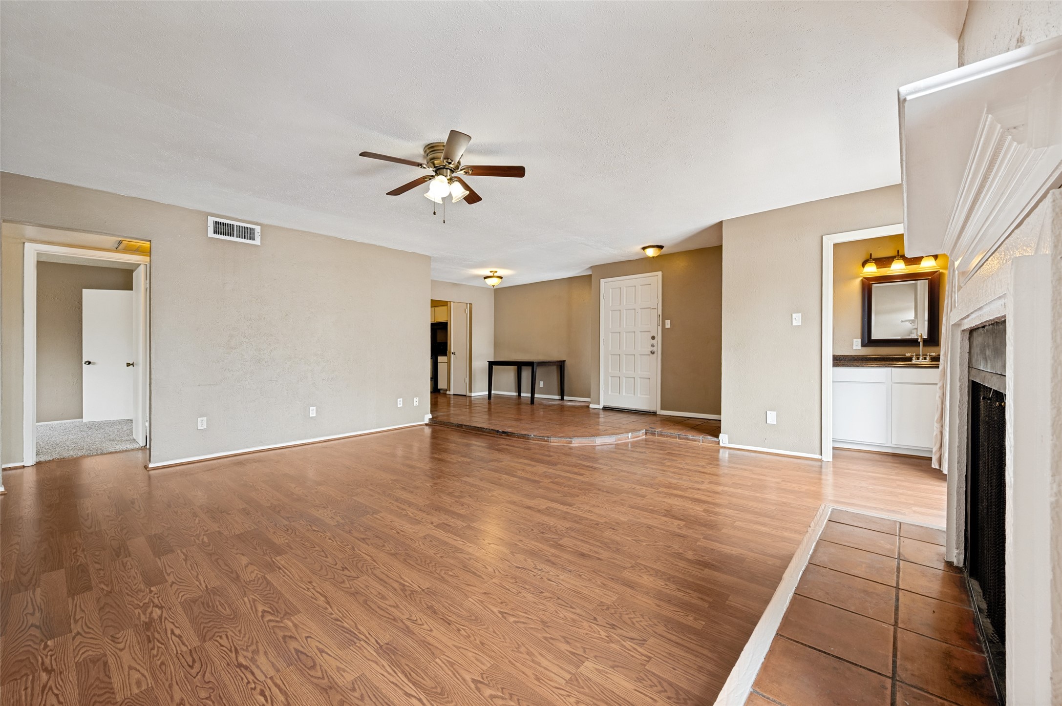 6005 Danbury Lane Dallas TX 75206