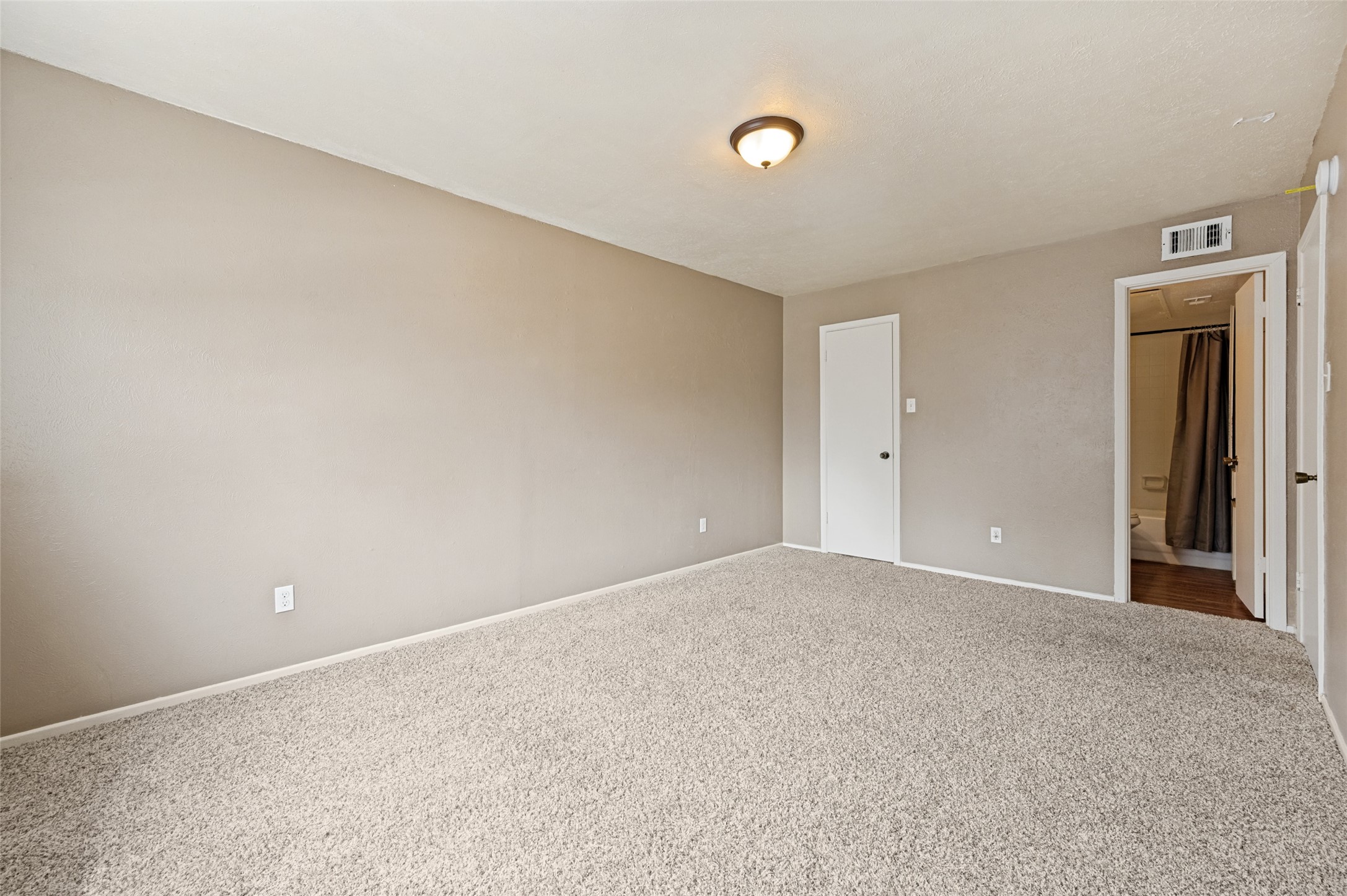 6005 Danbury Lane Dallas TX 75206