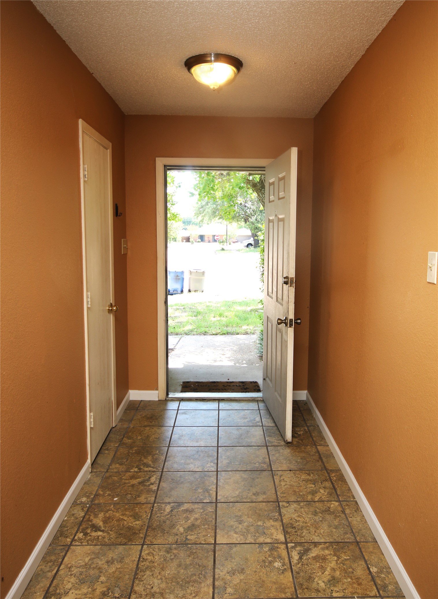 109 Australia Court Glenn Heights TX 75154
