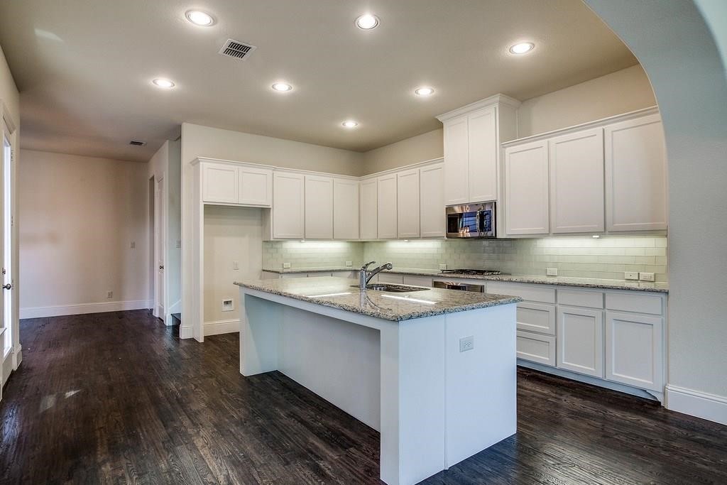 653 Surrey Lane Flower Mound TX 75022