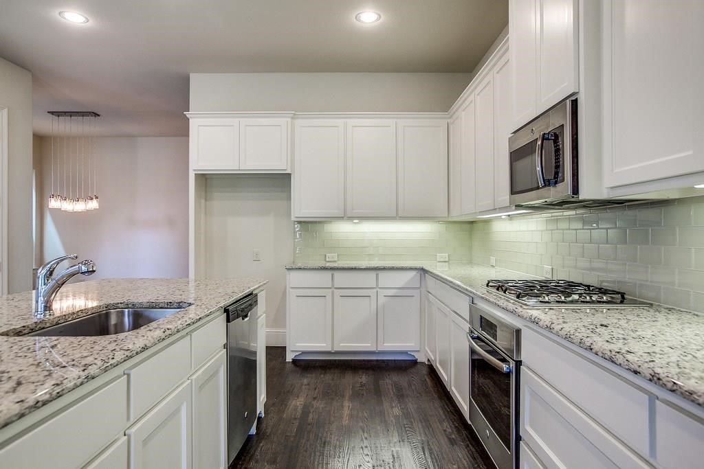 653 Surrey Lane Flower Mound TX 75022