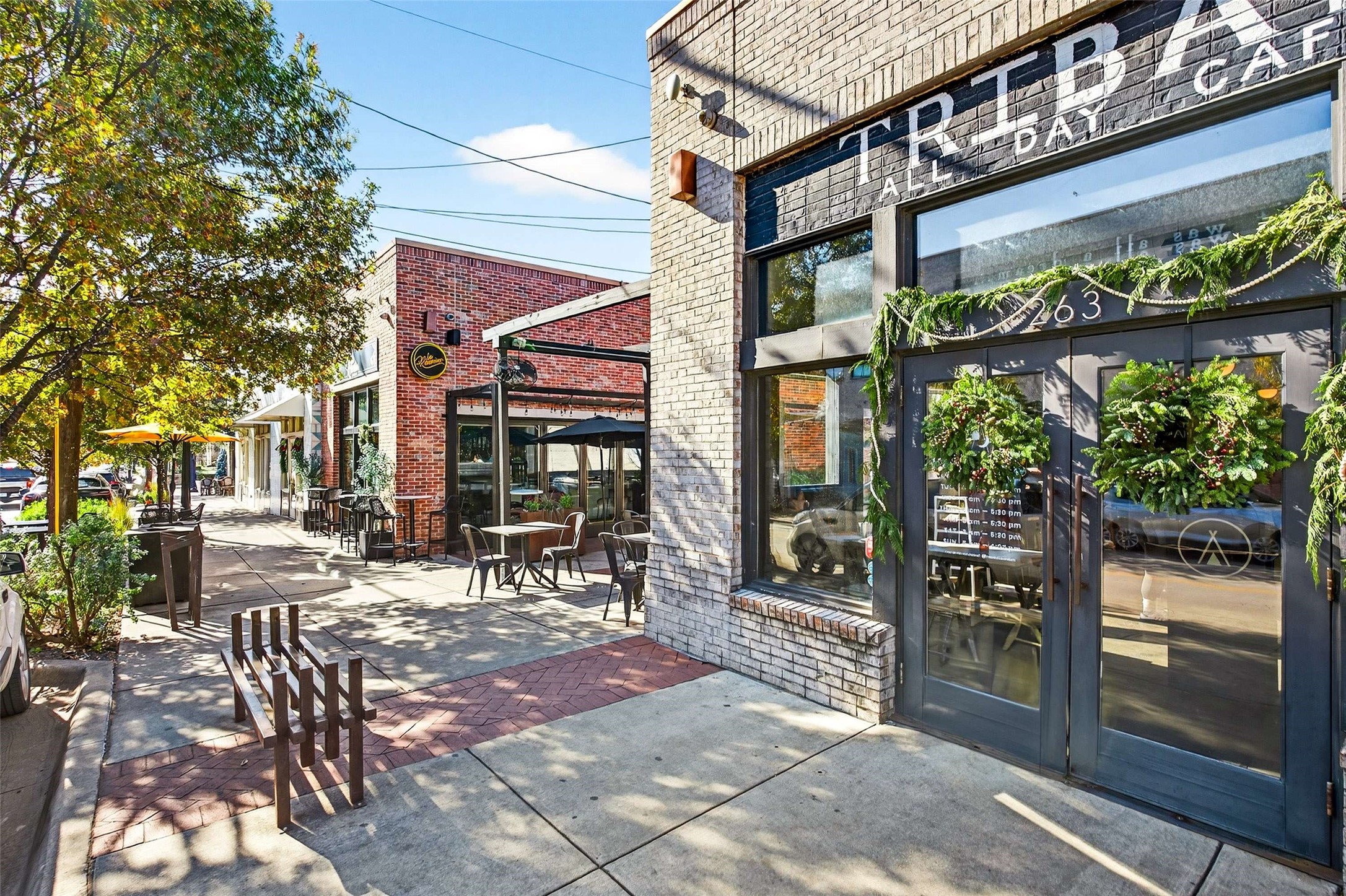 435 W 9th Street Dallas TX 75208