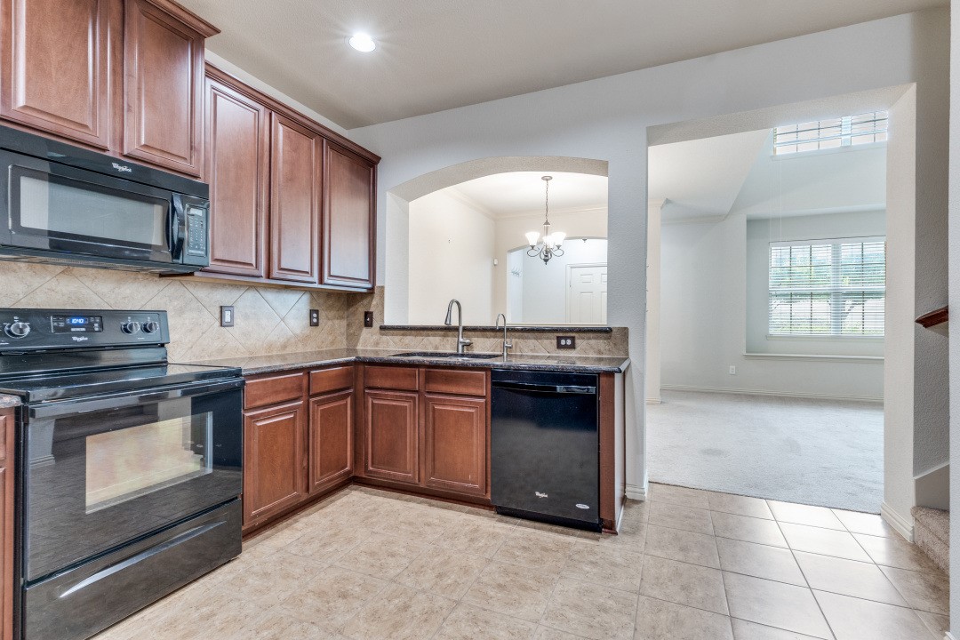 3000 Peyton Brook Drive Fort Worth TX 76137